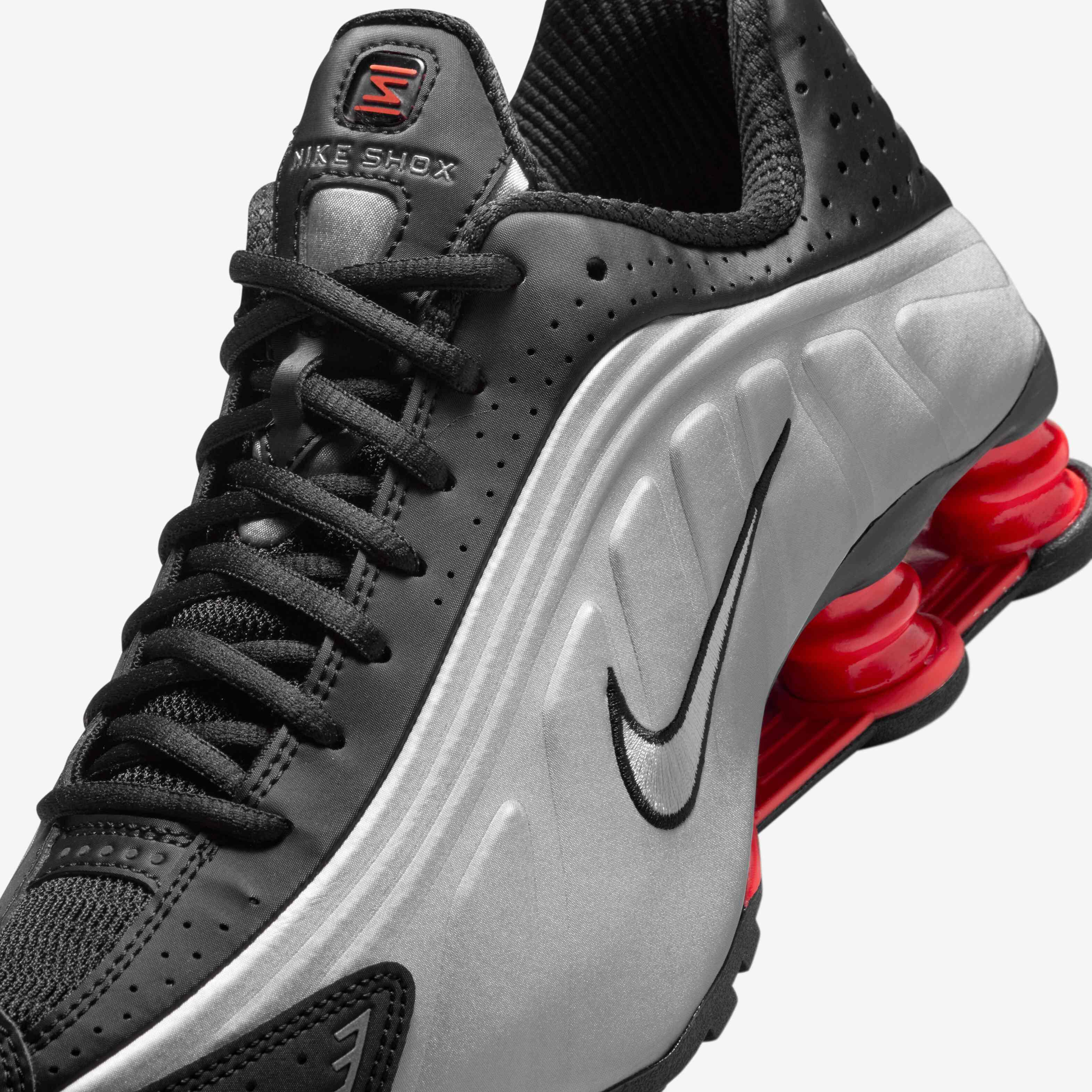 Nike Shox R4 image number 6