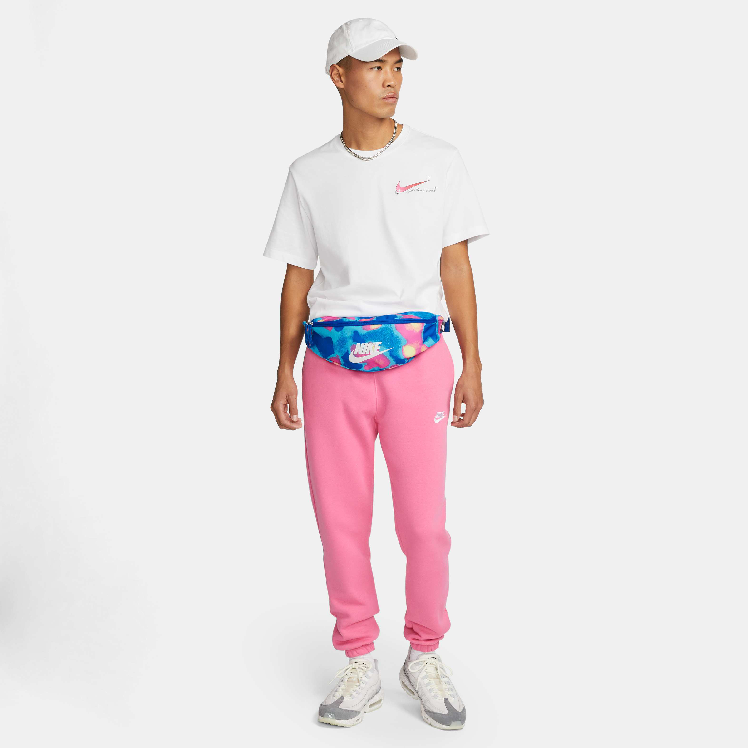 Nike Heritage image number 8