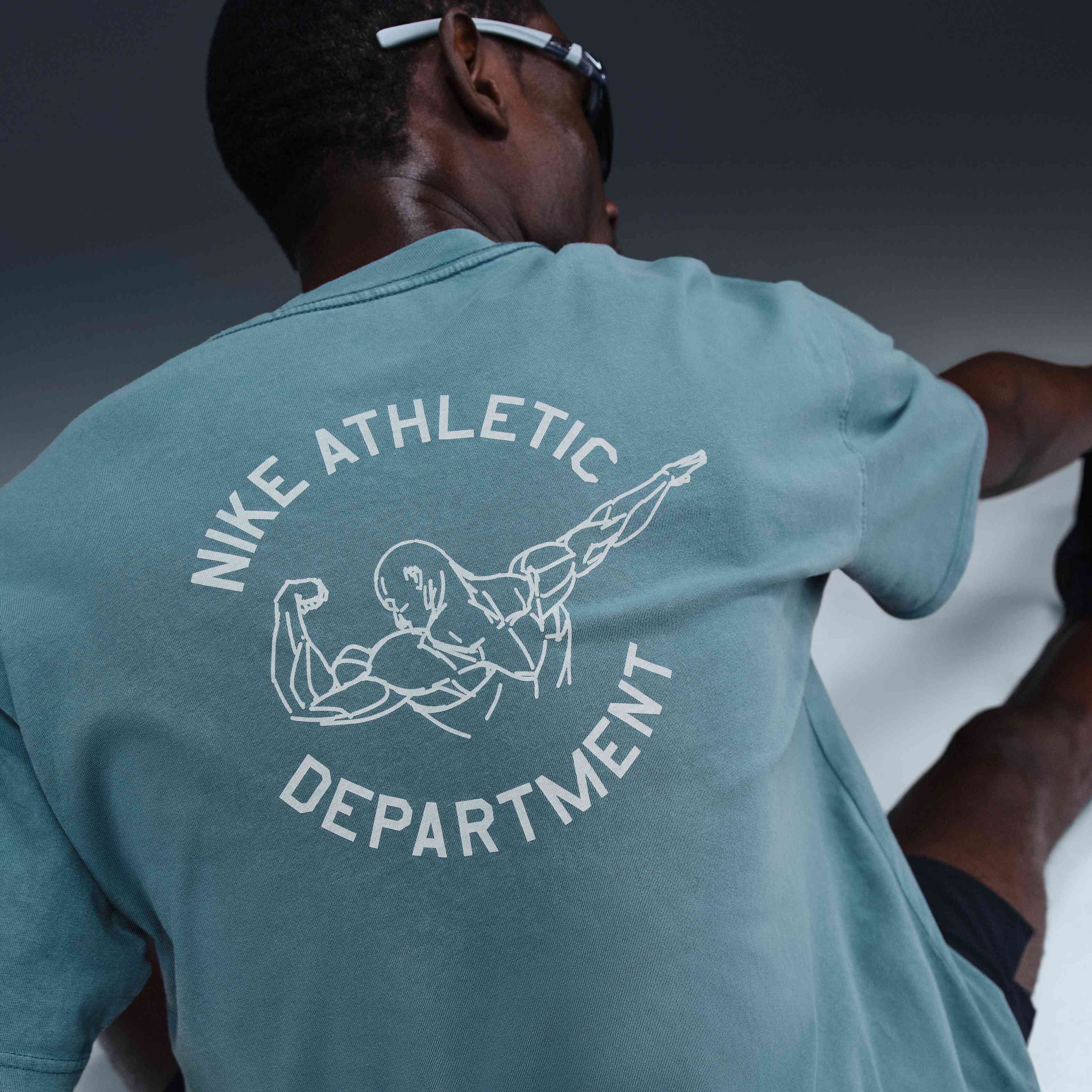 ■Nike■ Max90 Fitness T-Shirt M Smoky Blue HJ3694006 HJ3694 Nike Men's Fitness T-Shirt. Nike.com