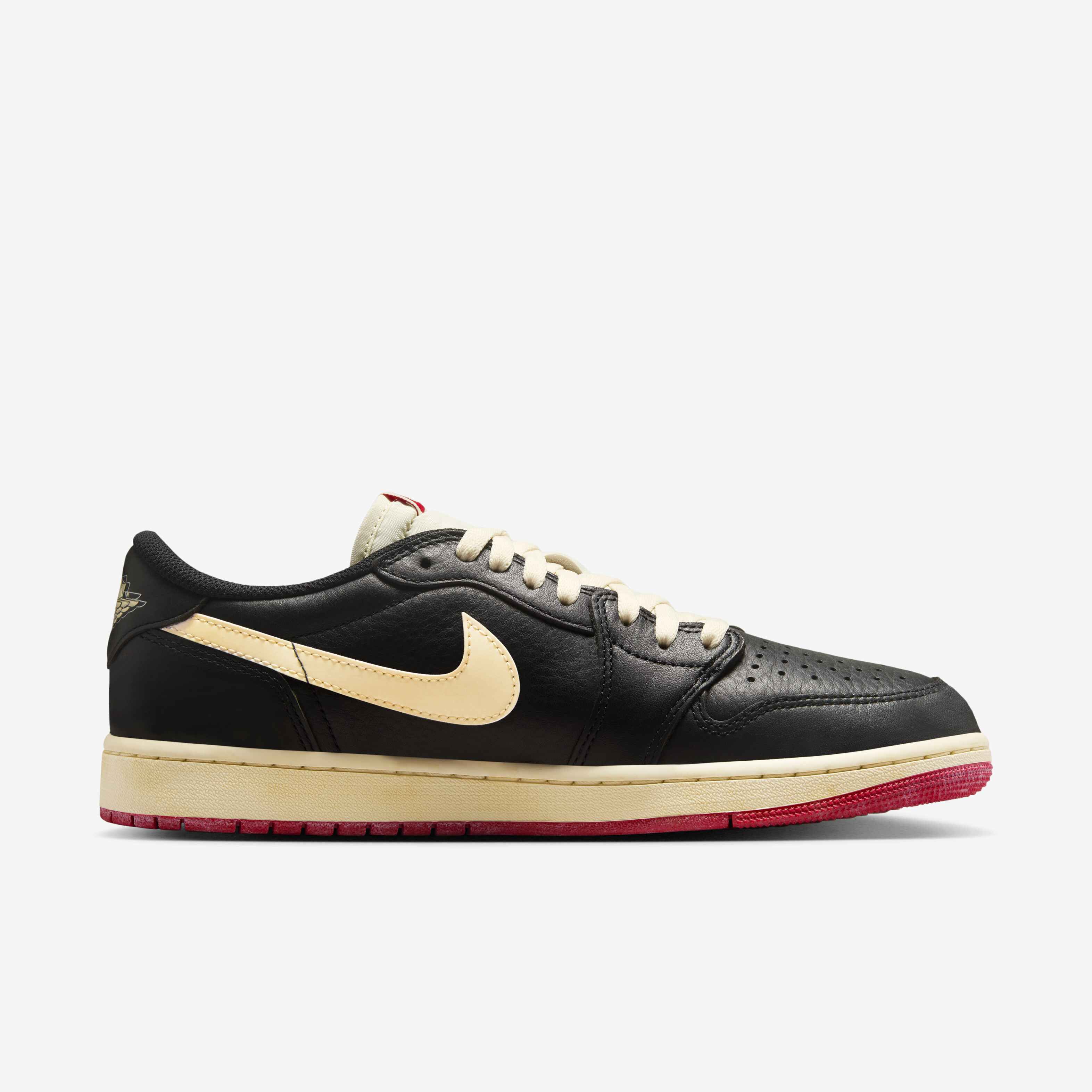 Air Jordan 1 Retro Low image number 2