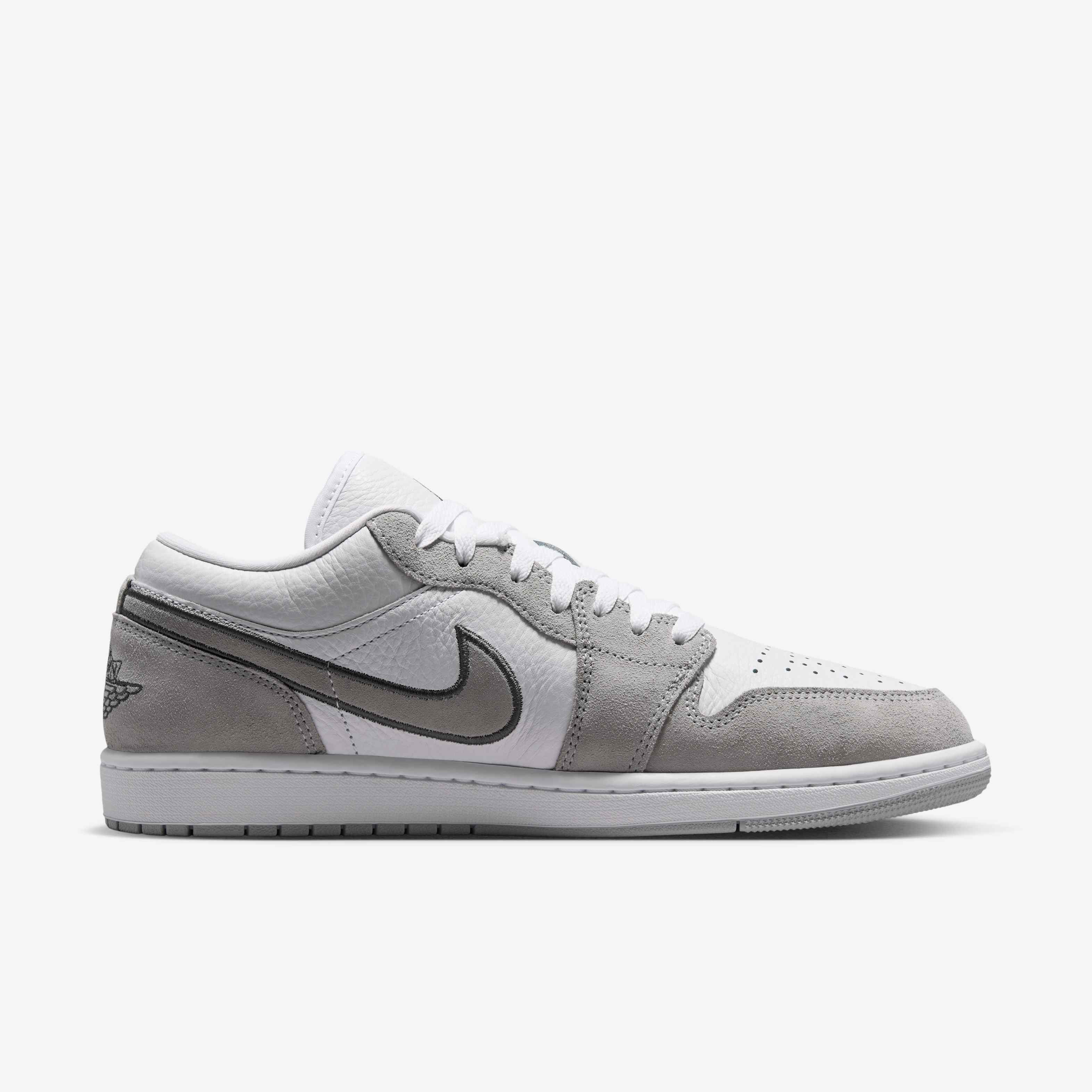 Air Jordan 1 Low SE image number 2