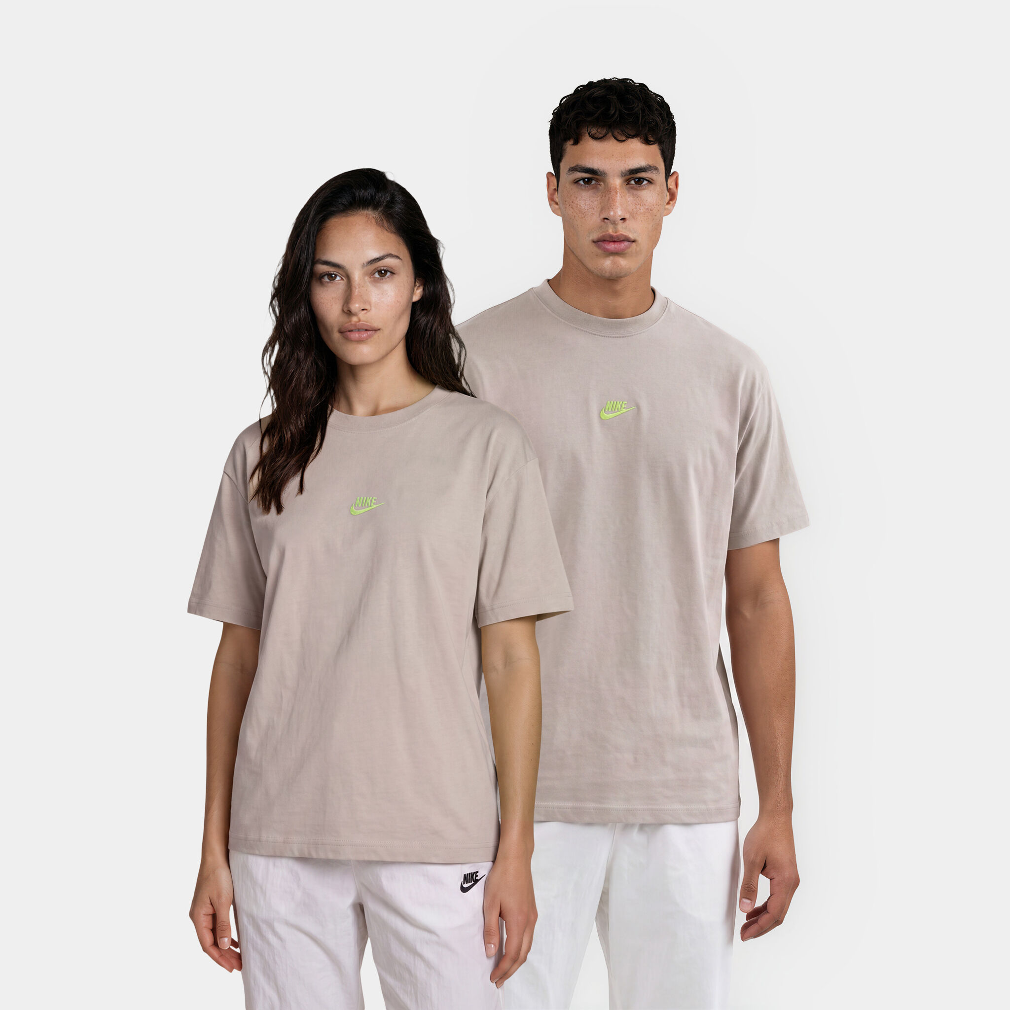 Nike City Tee - Dubai image number 4