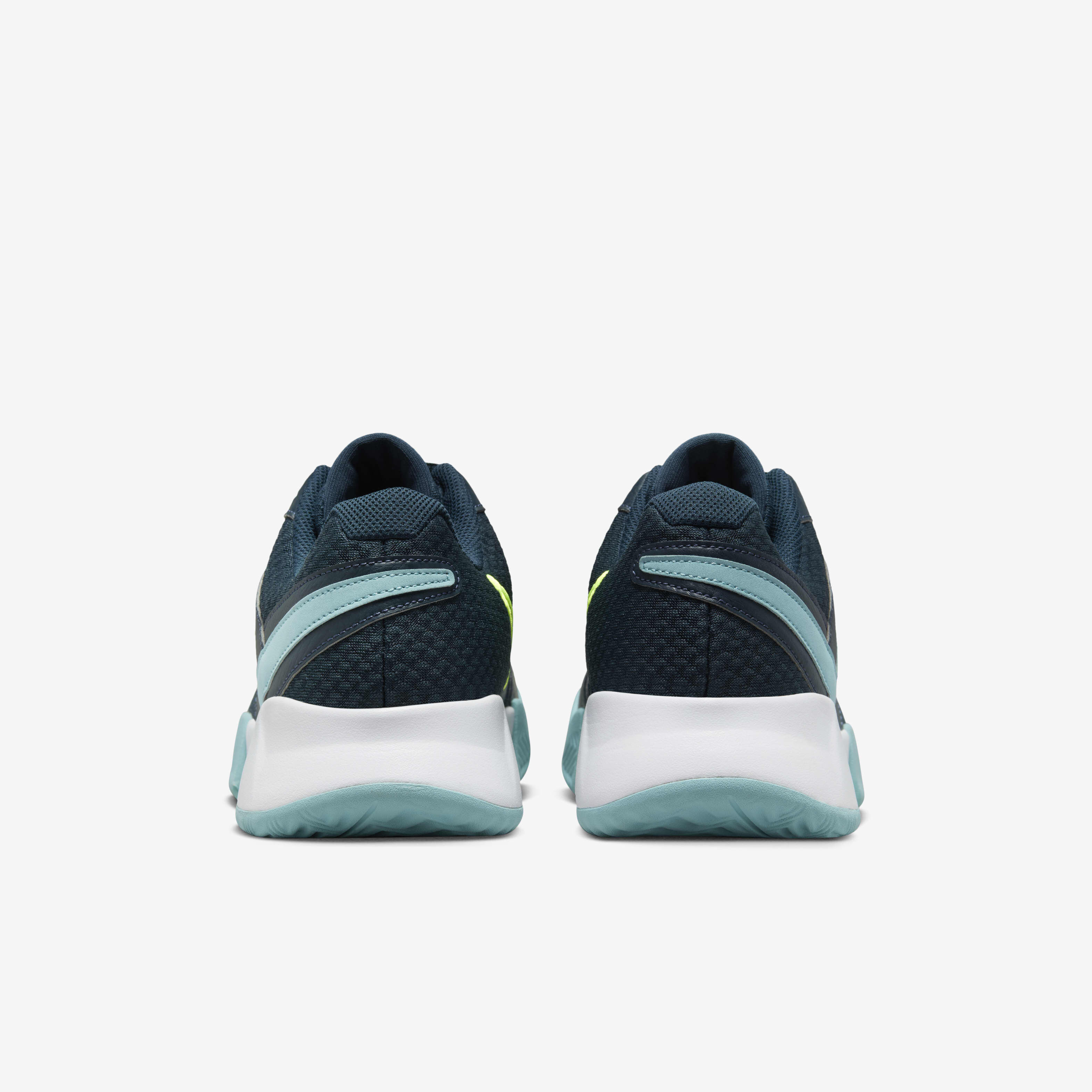 نايكي كورت لايت 4 image number 5