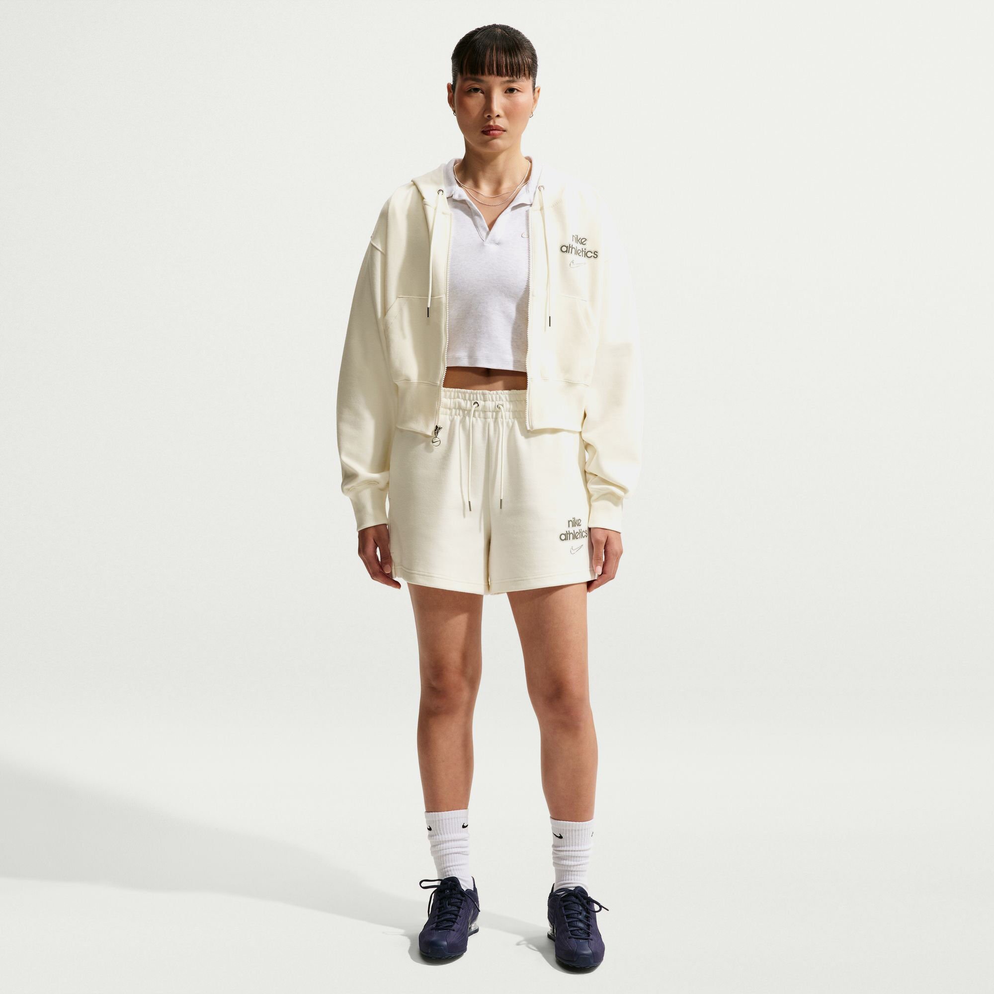 نايكي سبورتسوير فينيكس فليس image number 0