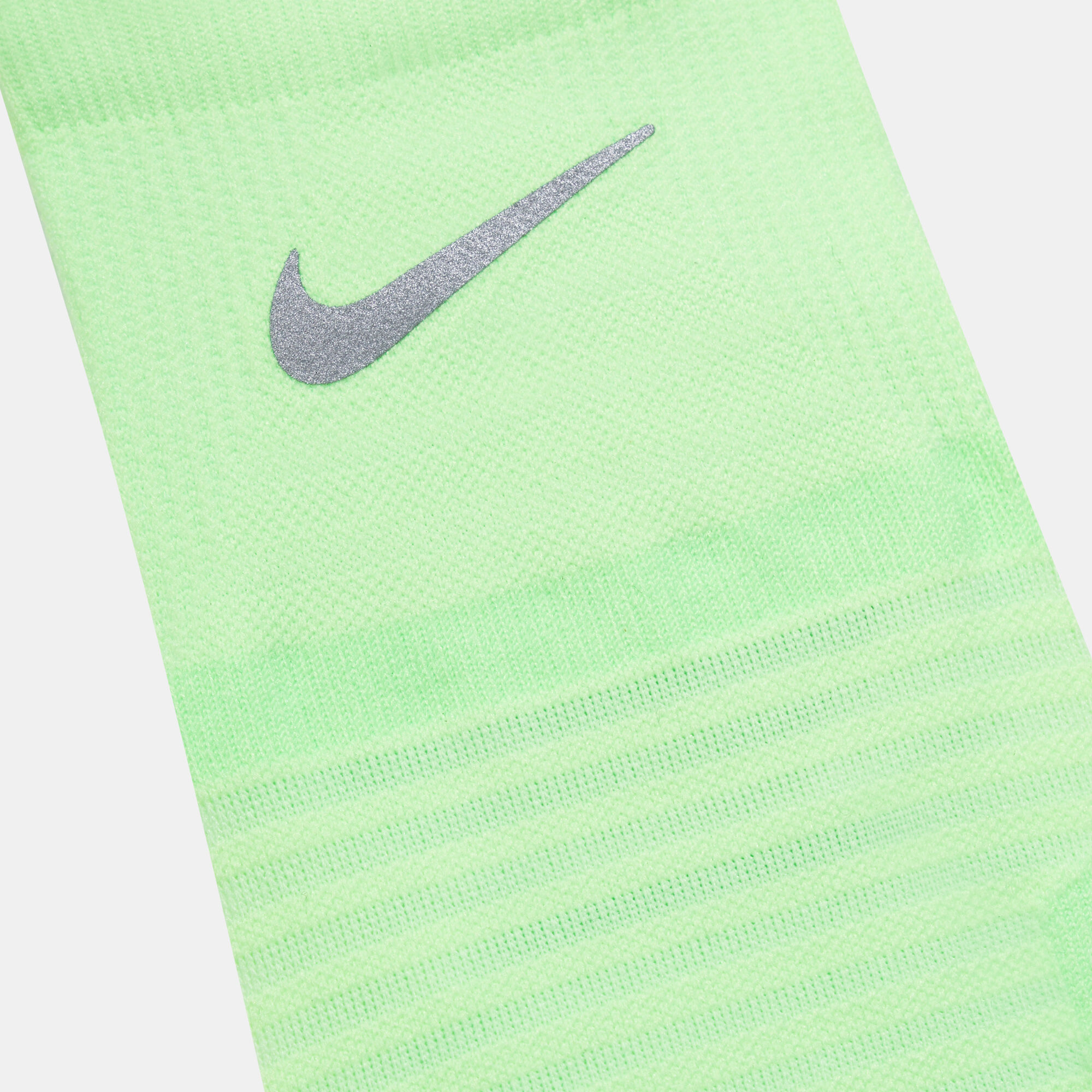 Spark Lightweight Ankle Socks image number 1