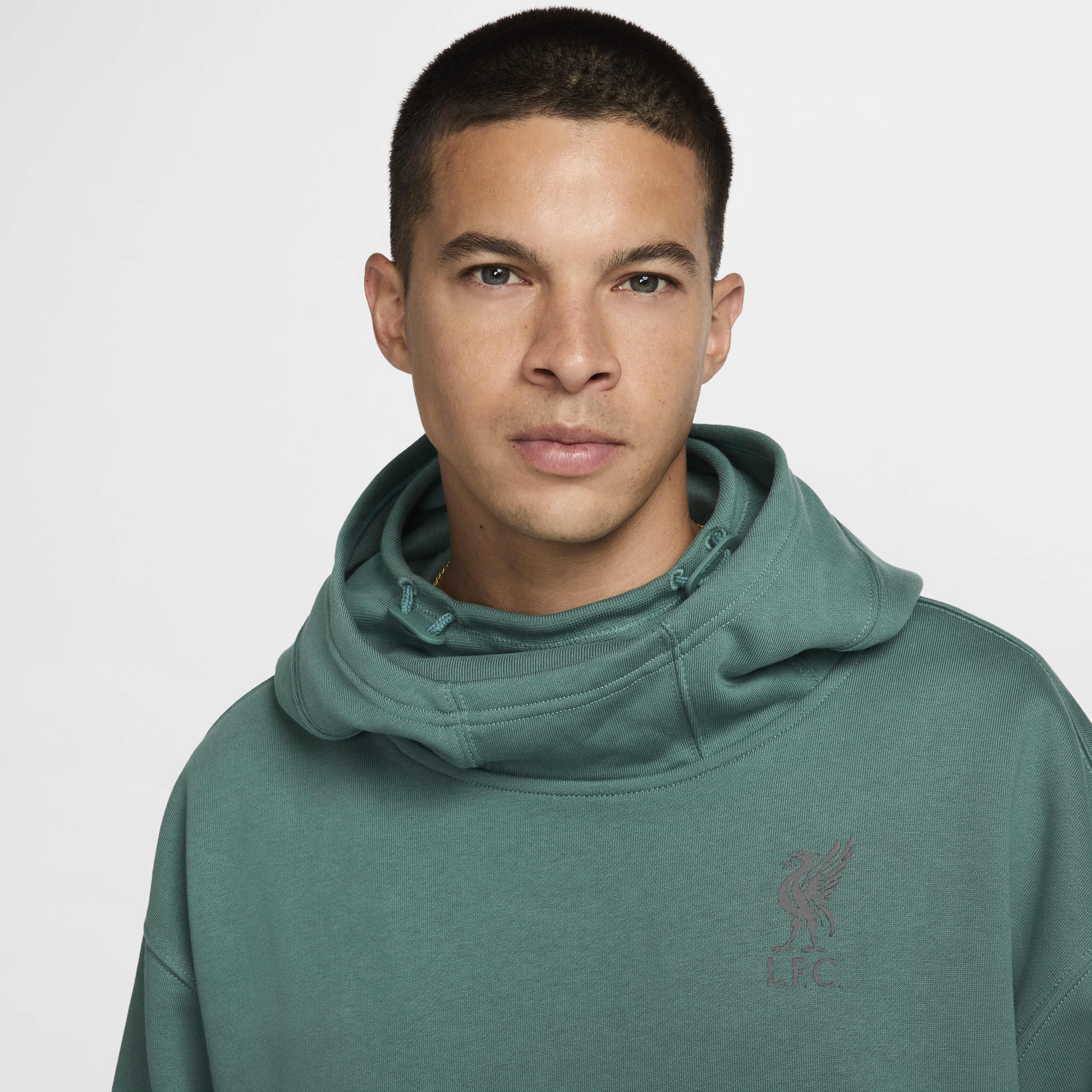 Buy Liverpool F.C. Tech Pack Men's Nike Therma-FIT Winterized Top -  Bicoastal/Metallic Silver | Nike Kuwait Official