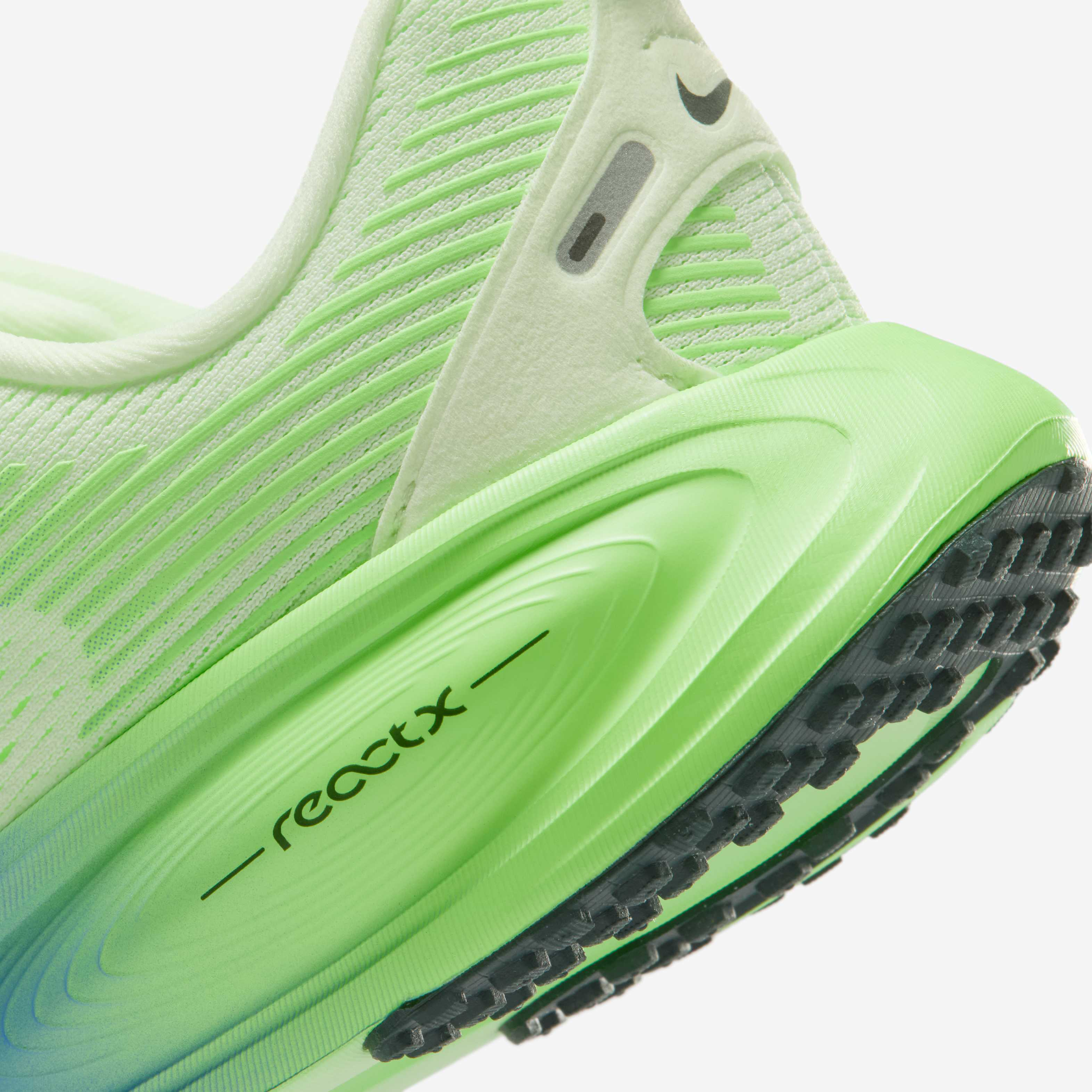 Nike Vomero 18 image number 7