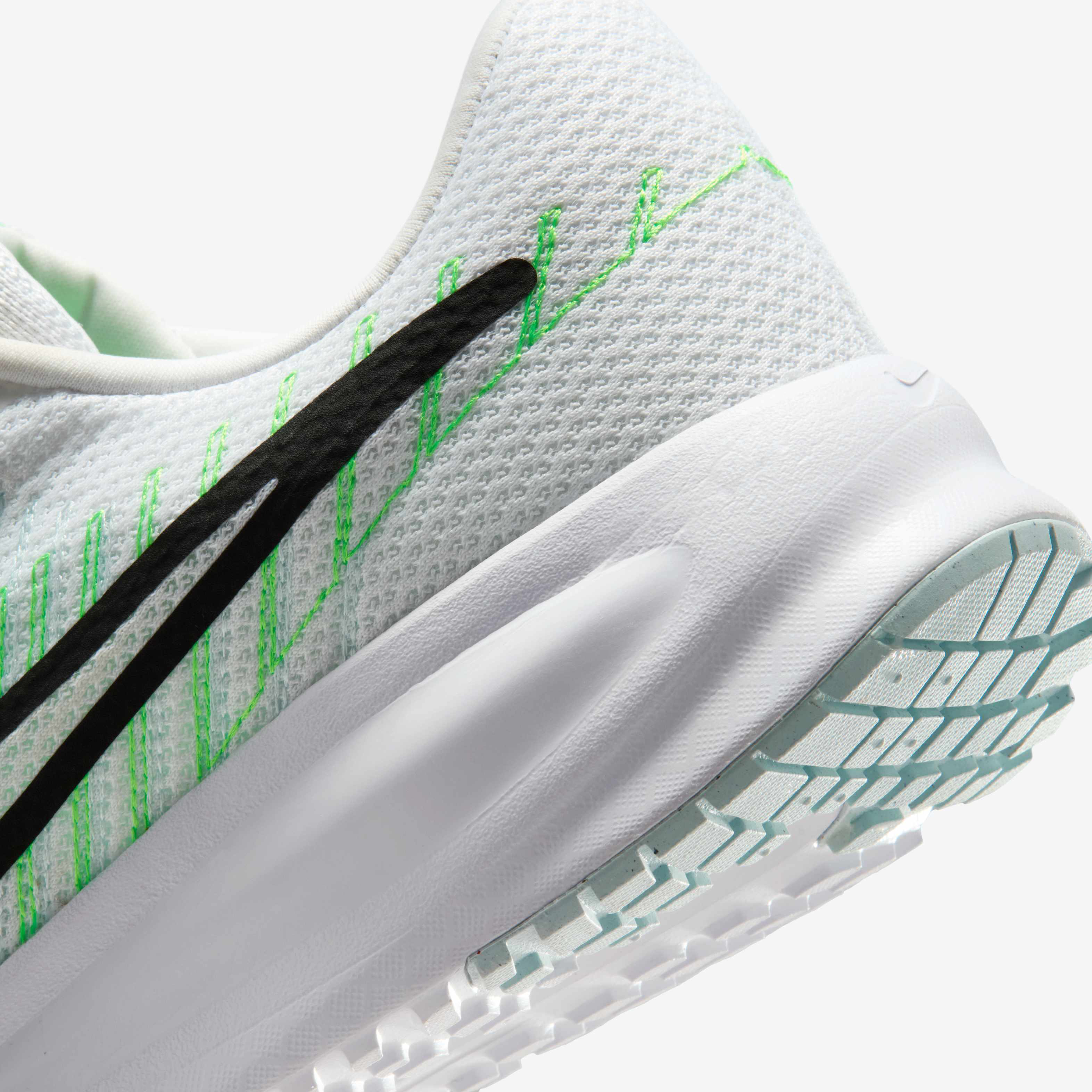 Nike Run Defy image number 7