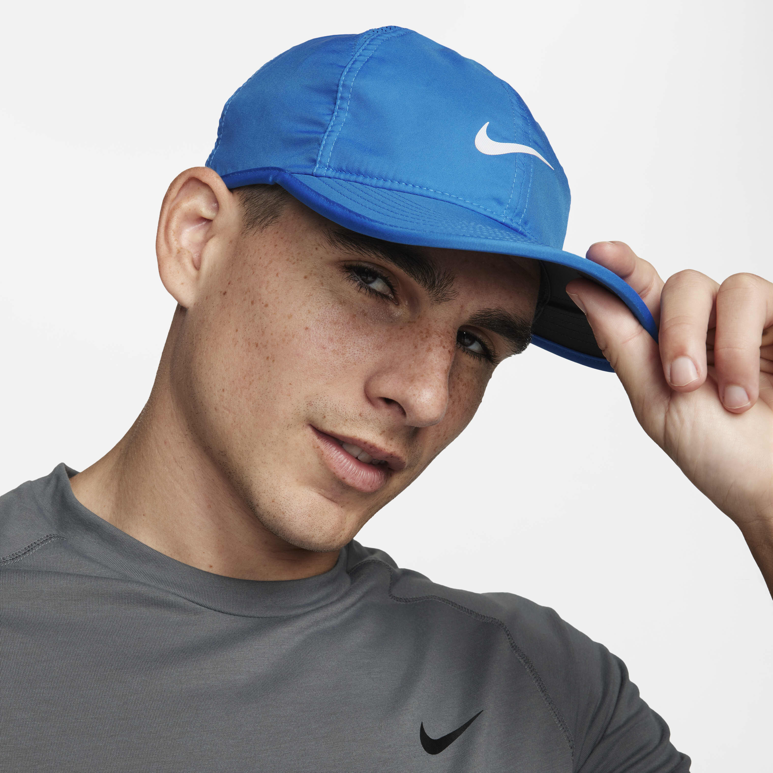 Nike men's featherlight cap outlet