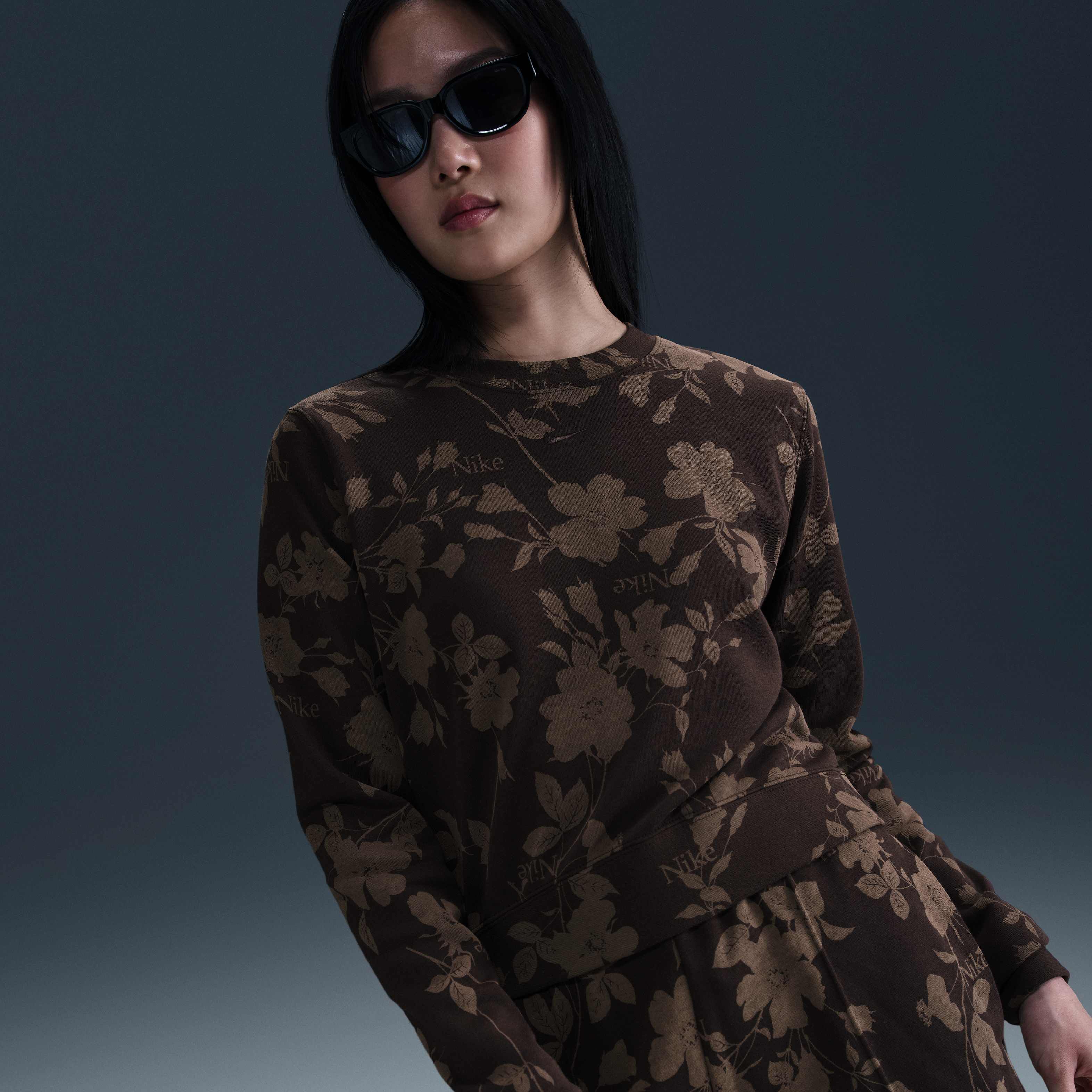 Nike Sportswear Chill Terry image number 0