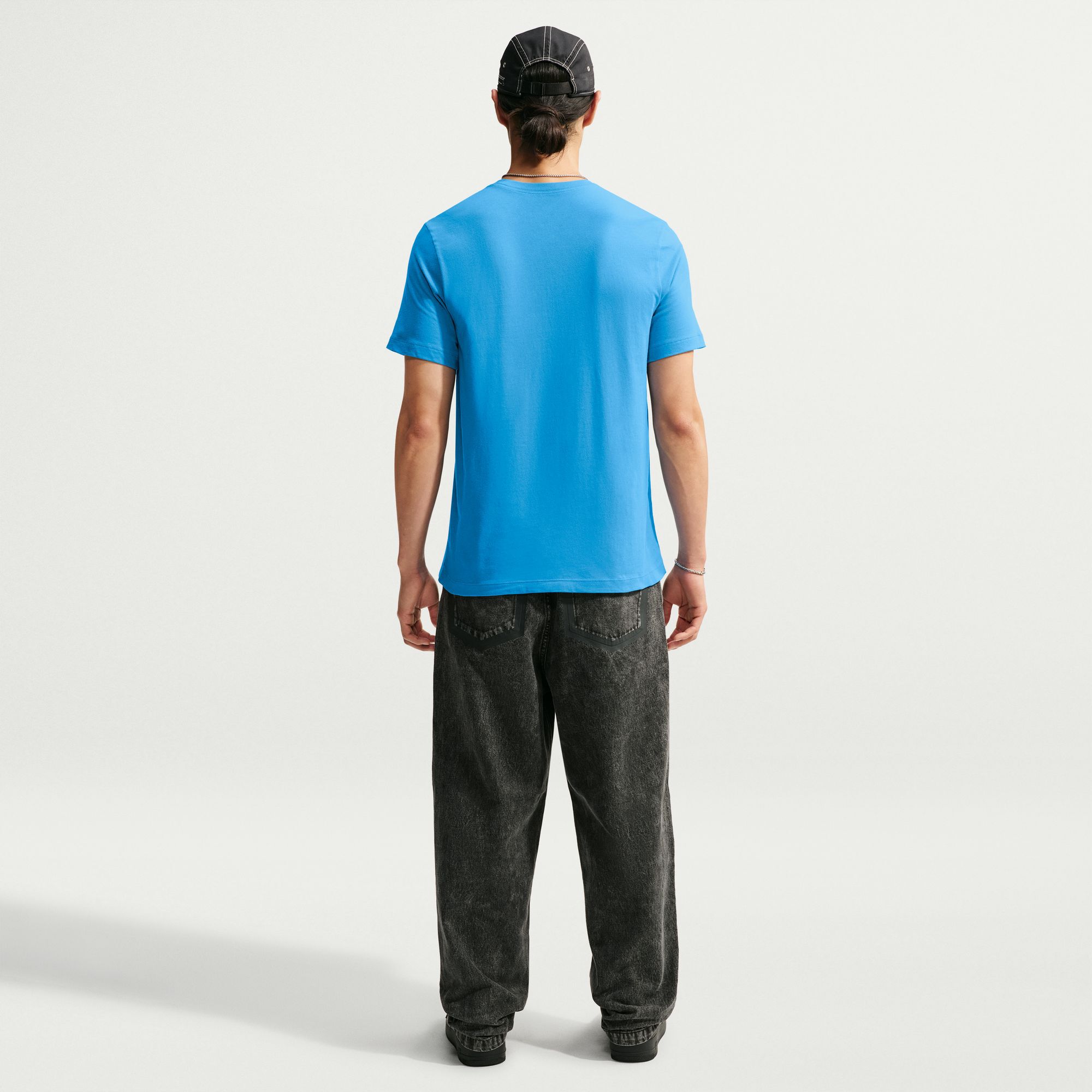 Nike Sportswear Club image number 1