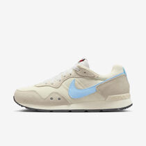 Nike Venture Runner