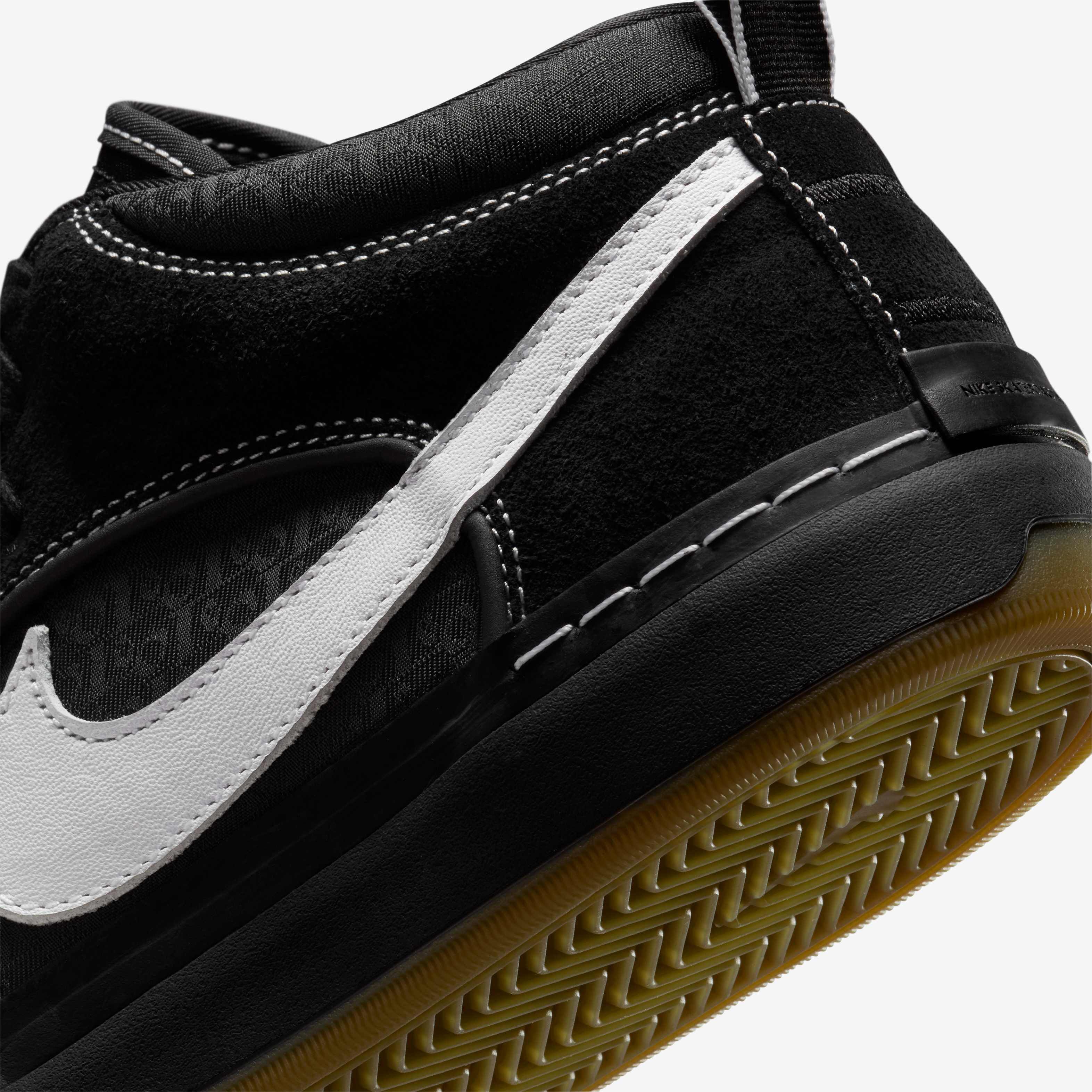 نايكي SB رياكت ليو image number 7