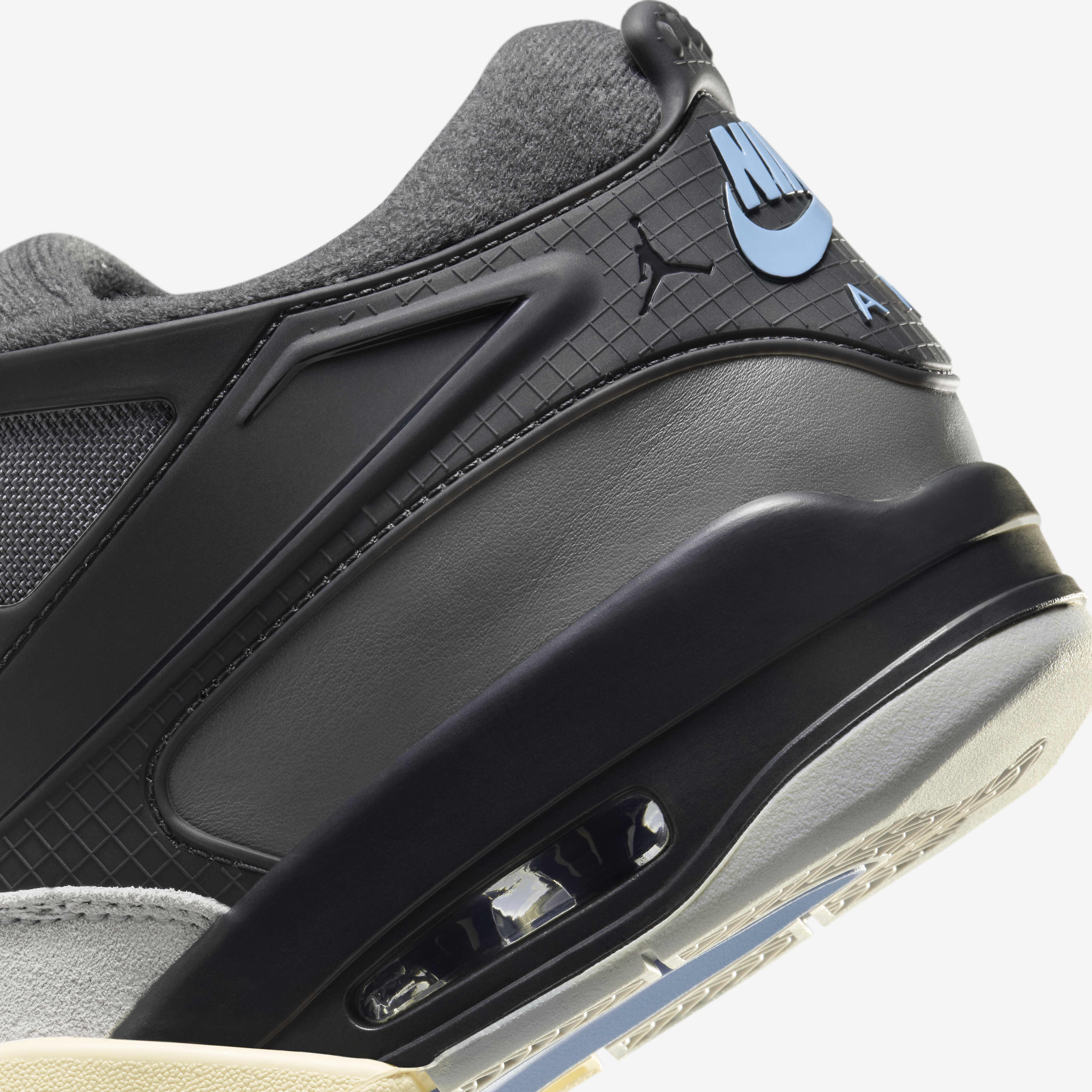 Air Jordan 4 RM image number 7