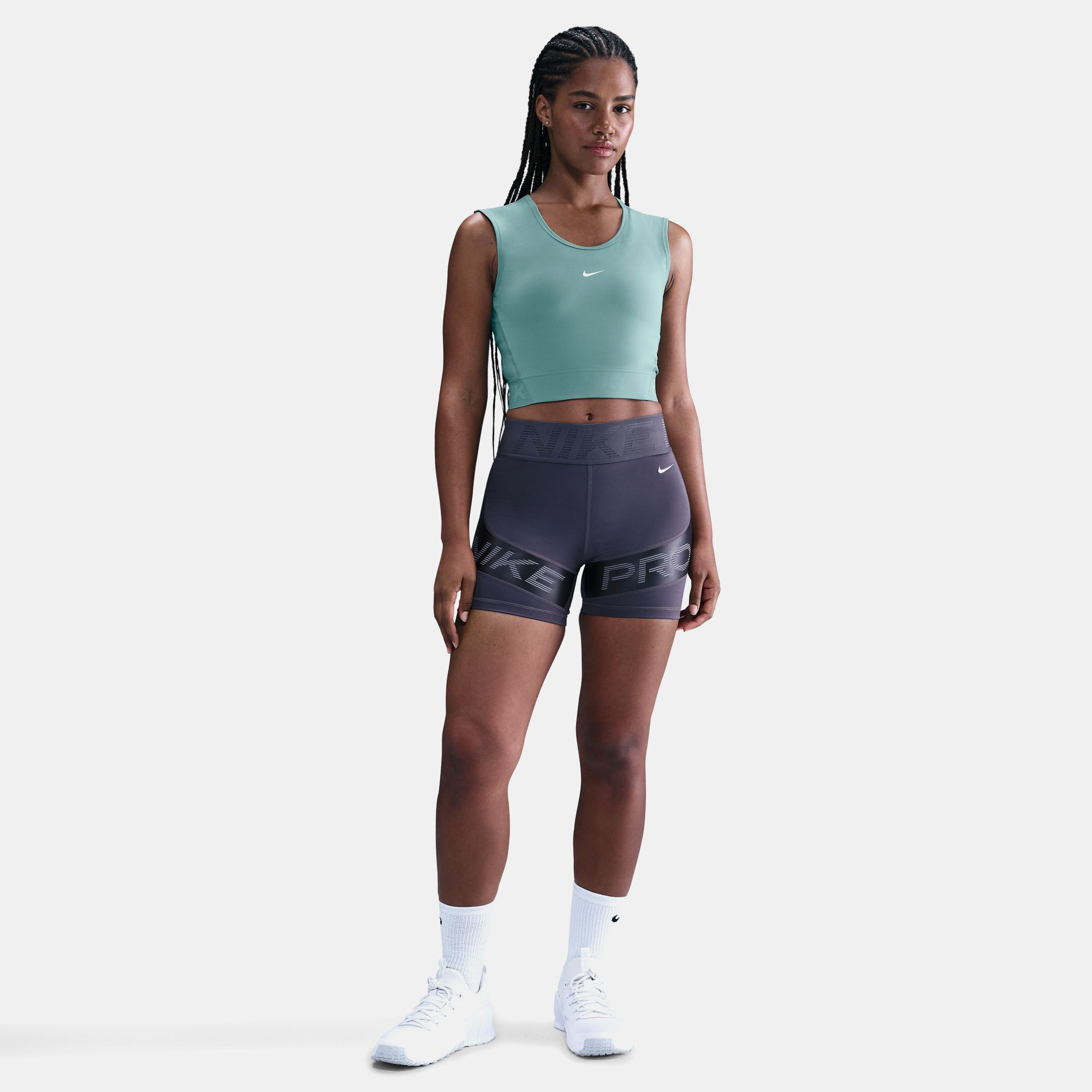 Nike Pro image number 0