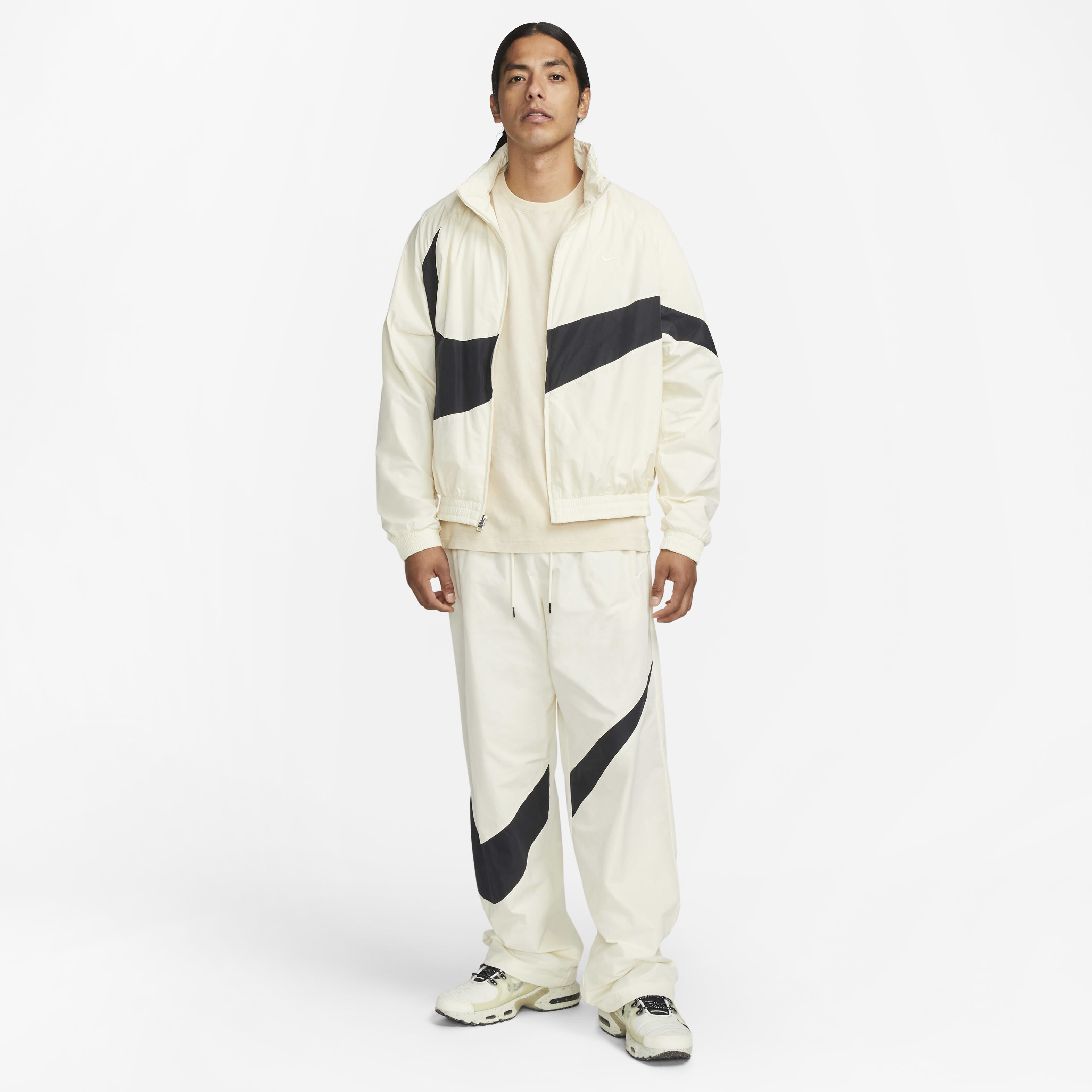 نايكي سووش image number 6