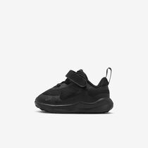 Nike Revolution 7