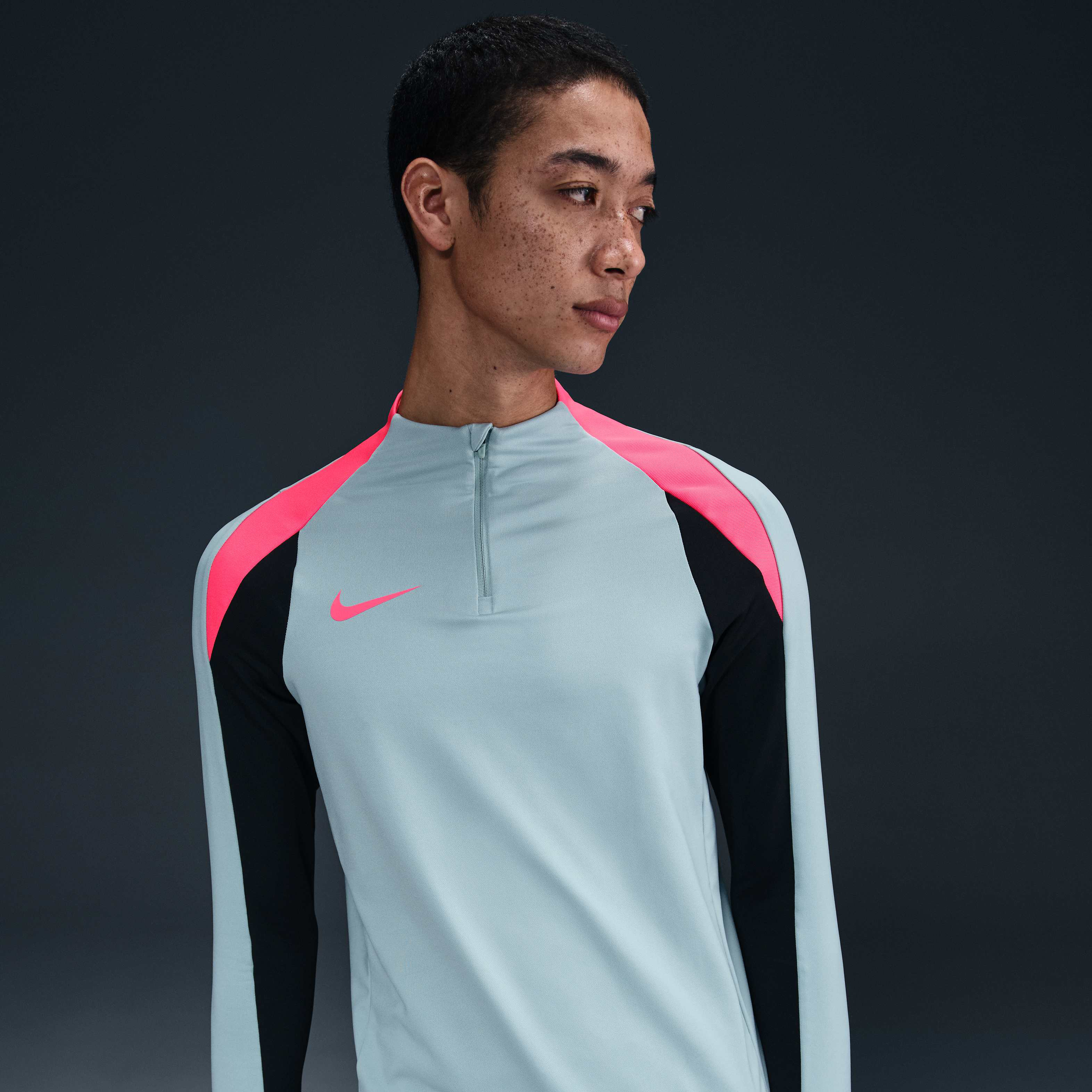 Nike Strike image number 5