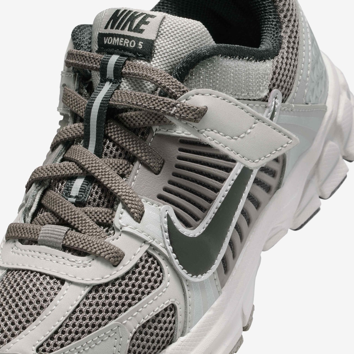 Nike Vomero 5 image number 6 Nike Vomero 5 image number 6