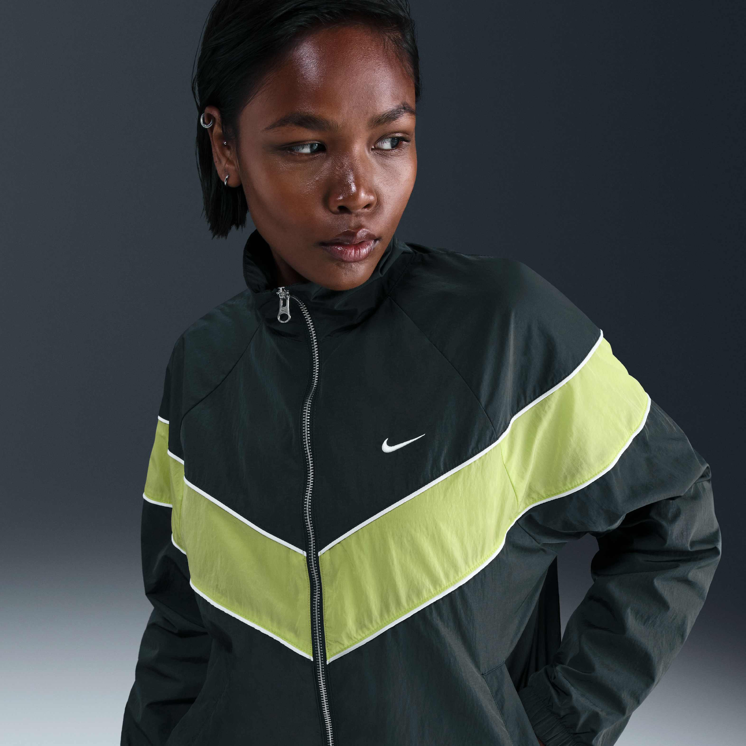 Nike Windrunner image number 0