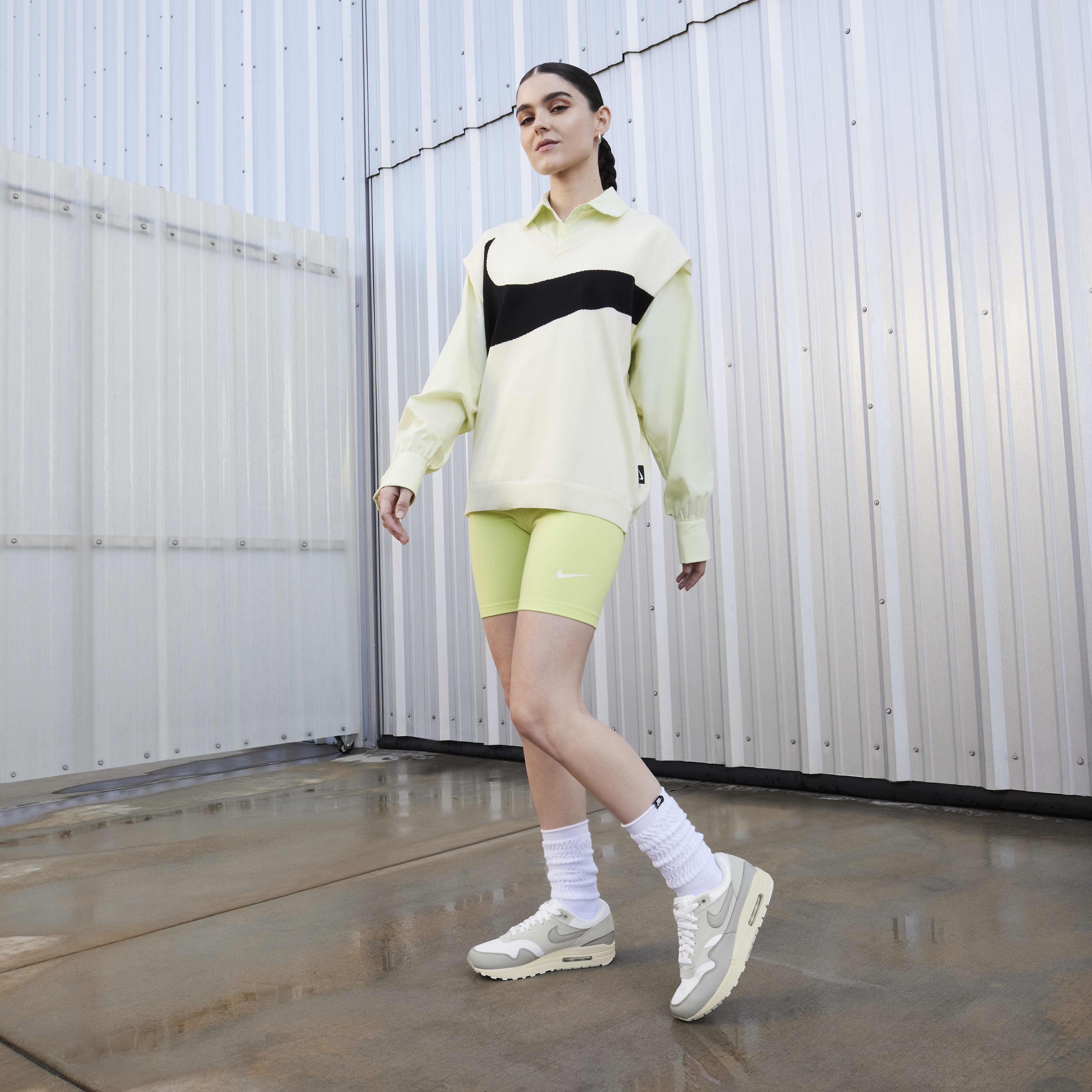 Nike Air Max 1 '87 image number 10