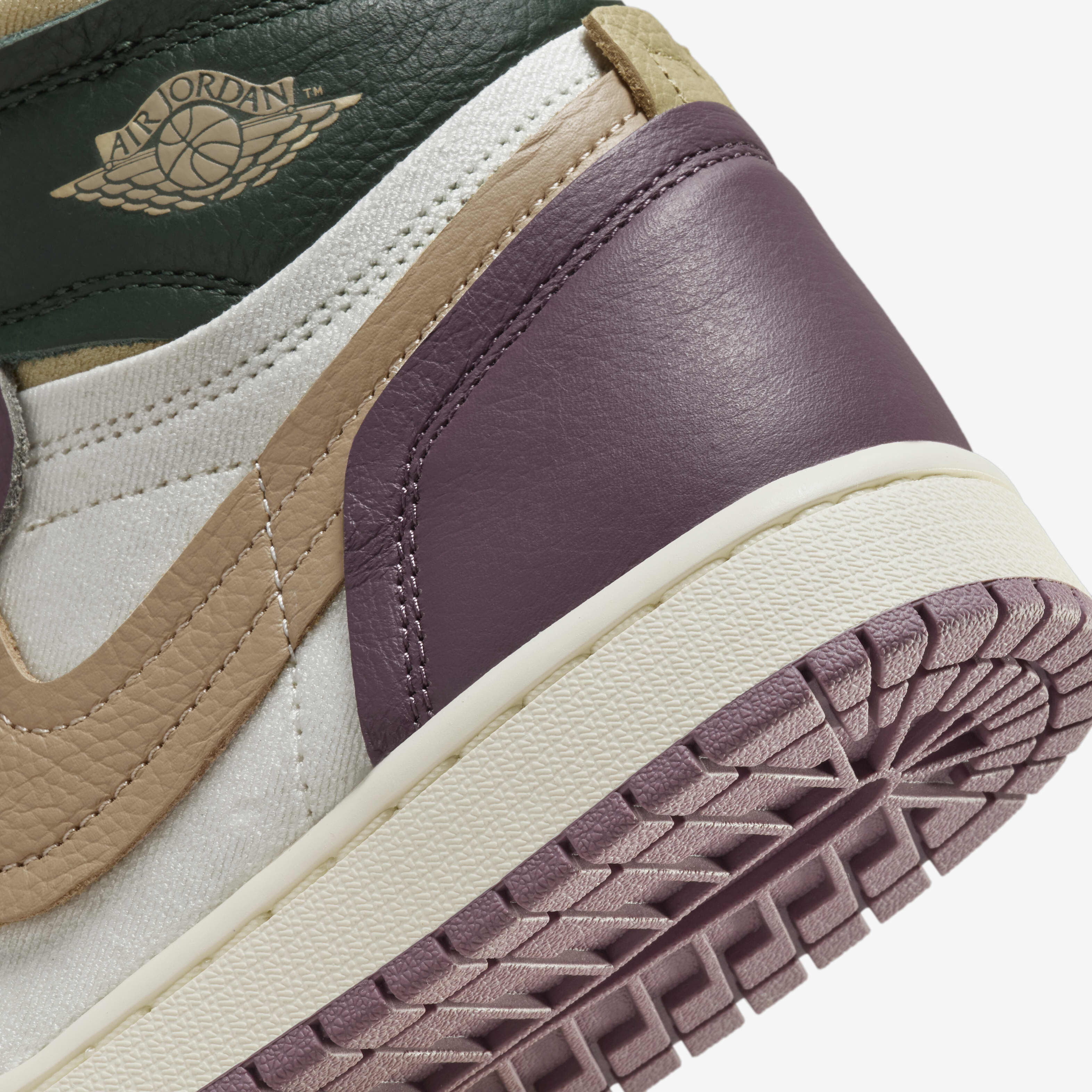 Air Jordan 1 High Method of Make image number 7