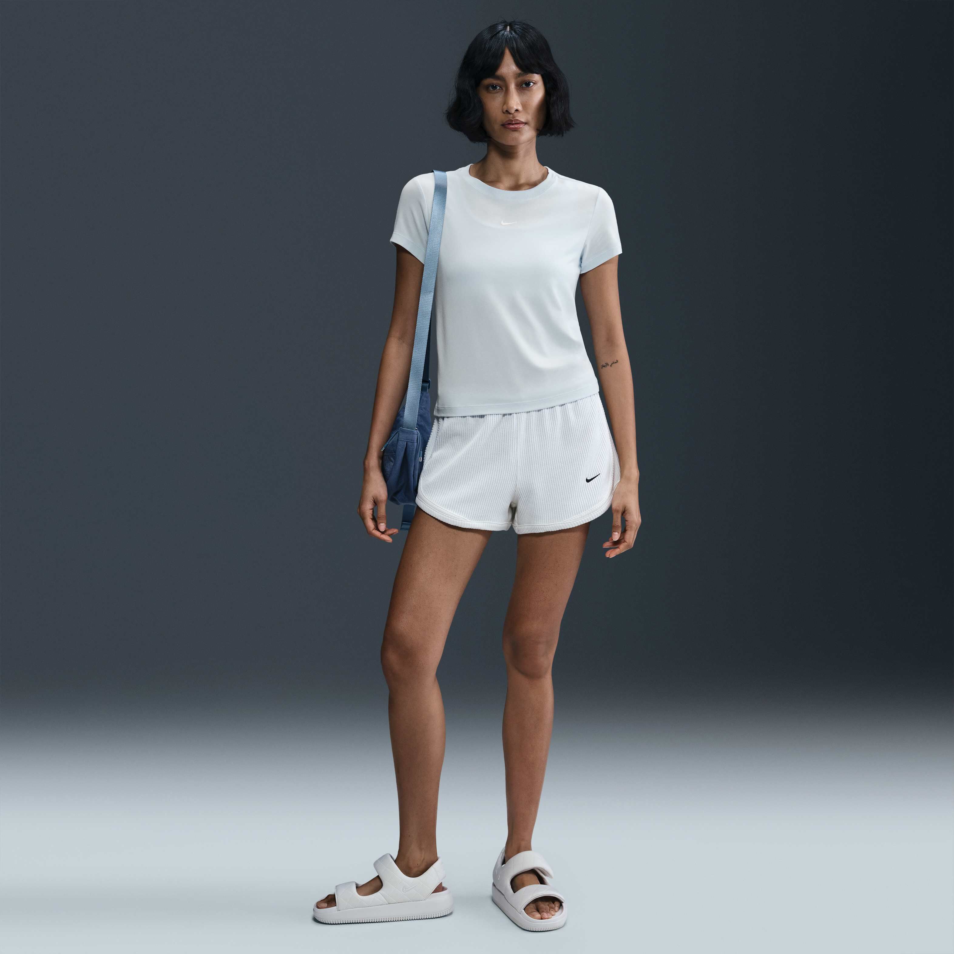★ Nike★ Sportswear Chill Knit T-shirt W Blue Tint Sale FV e9e83b60_6795_4a19_a67e_18ece9