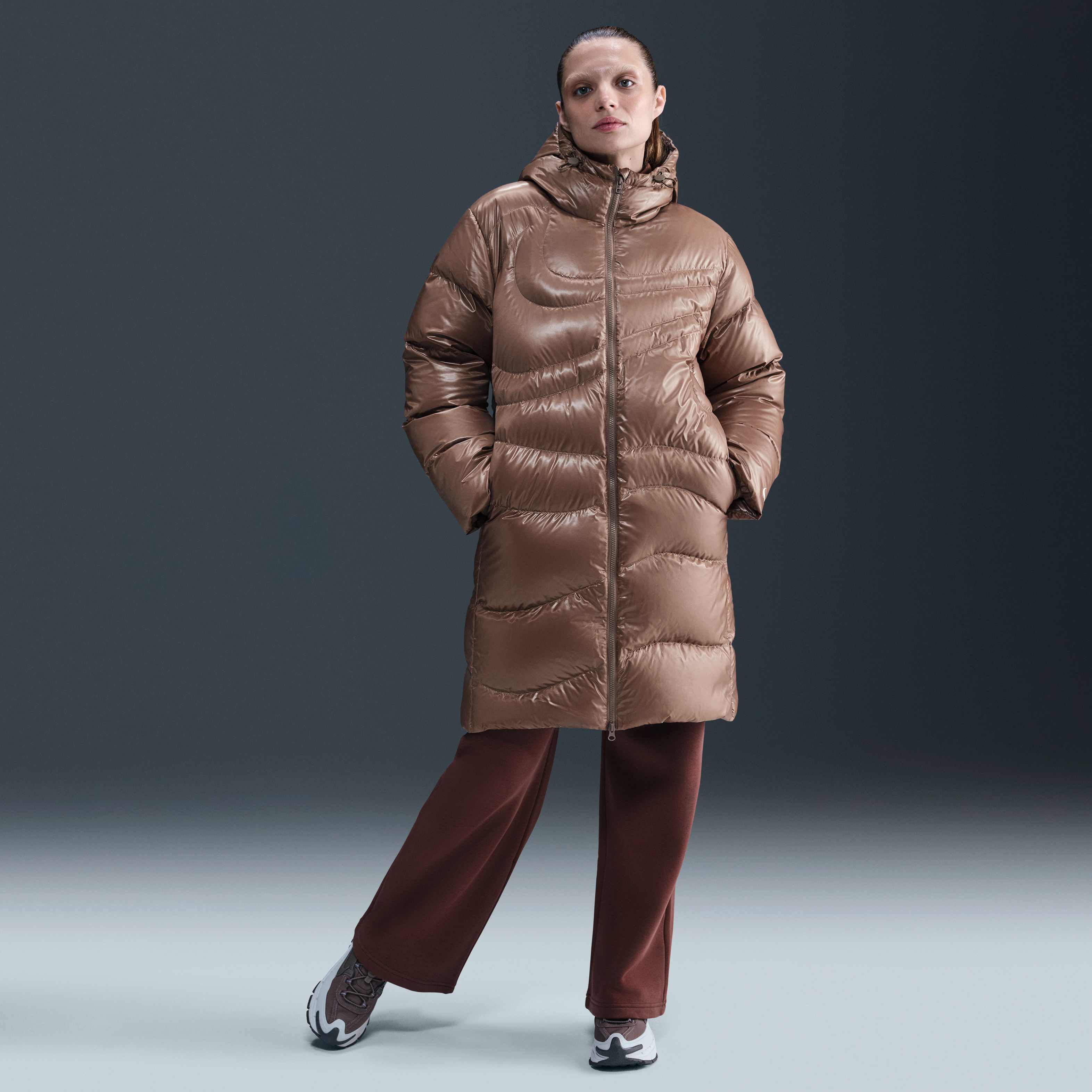 نايكي سبورتسوير سووش سيريس image number 3