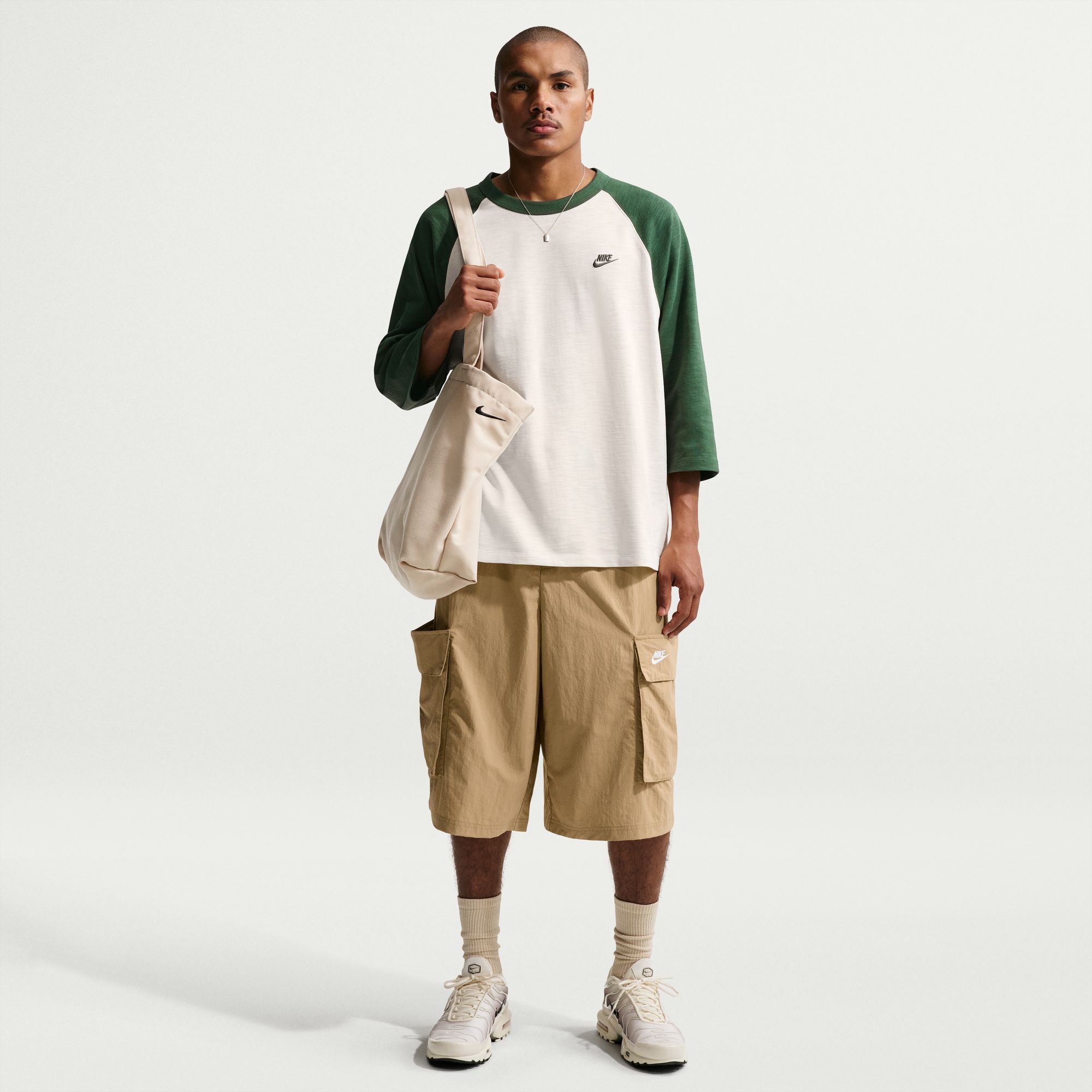 Nike Sportswear Club image number 2