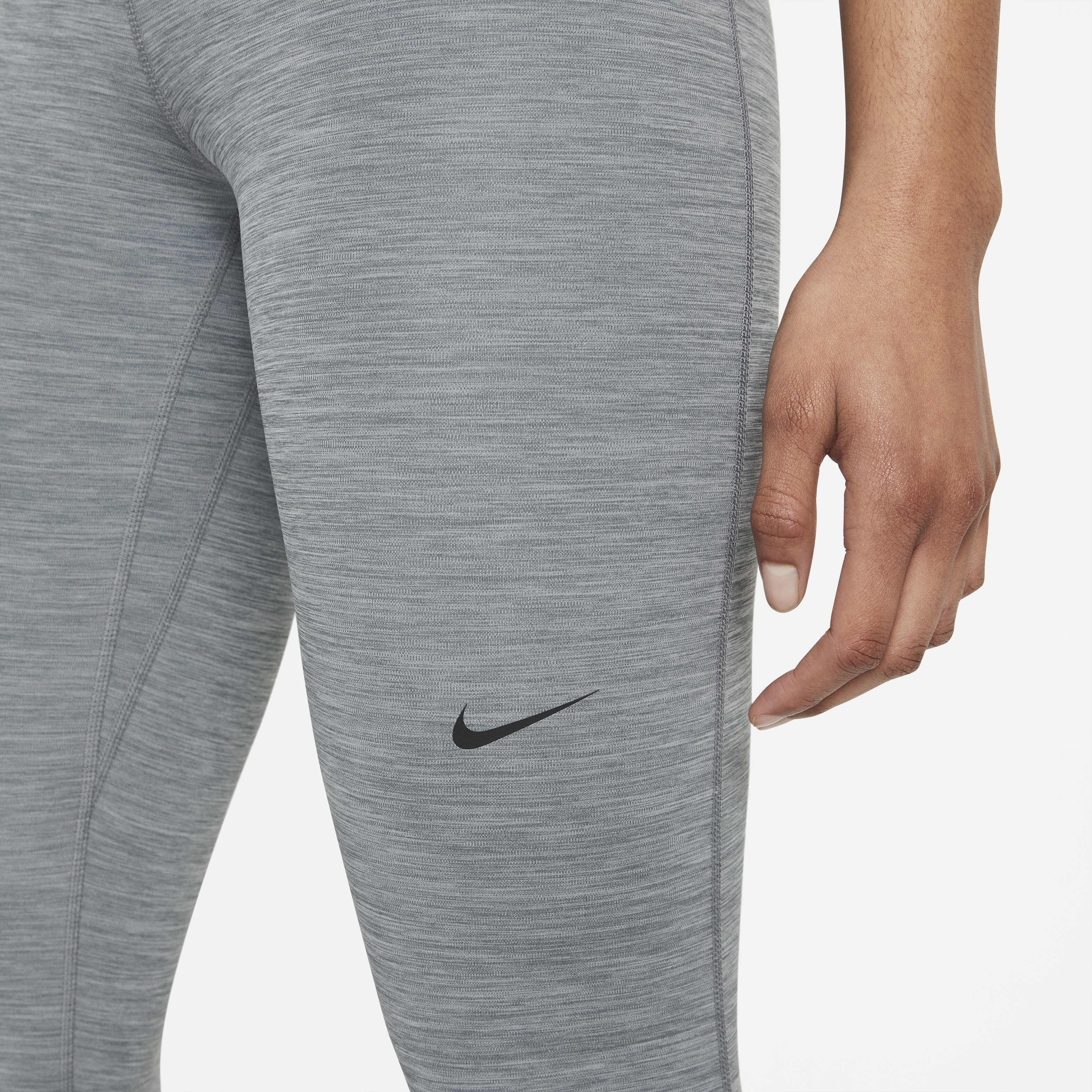 Nike Pro image number 3