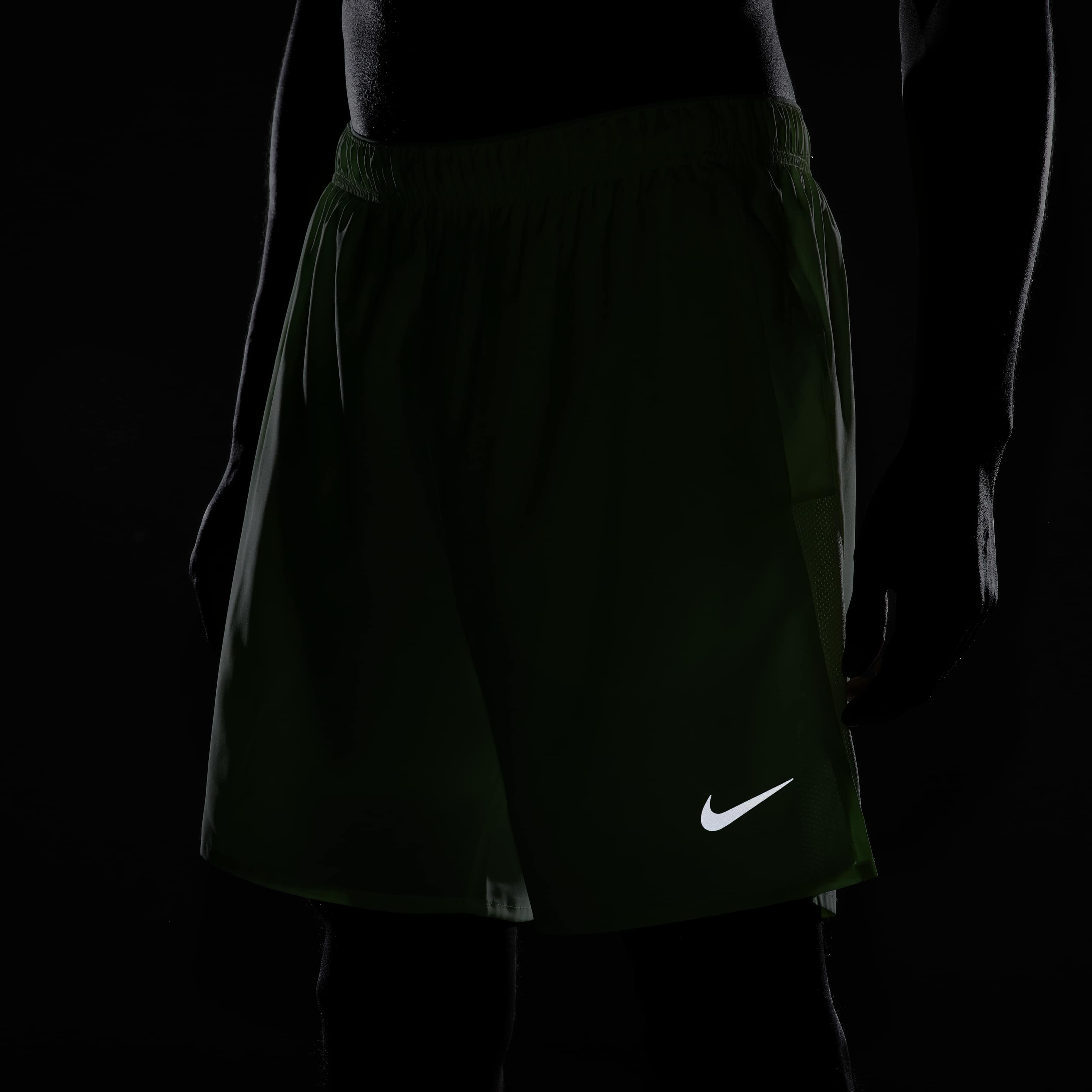 نايكي تشالنجر image number 9