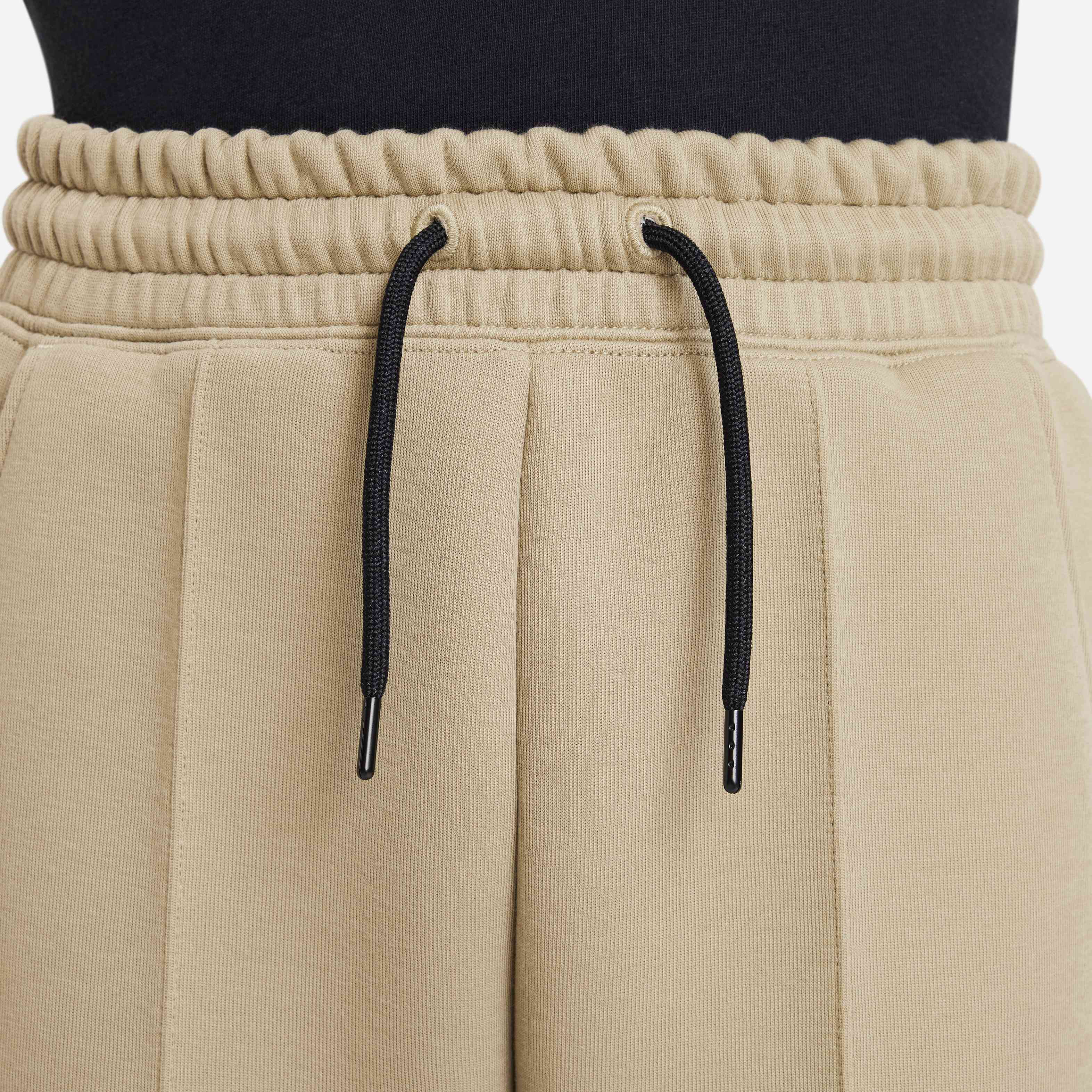 Nike Sportswear Tech Fleece image number 2