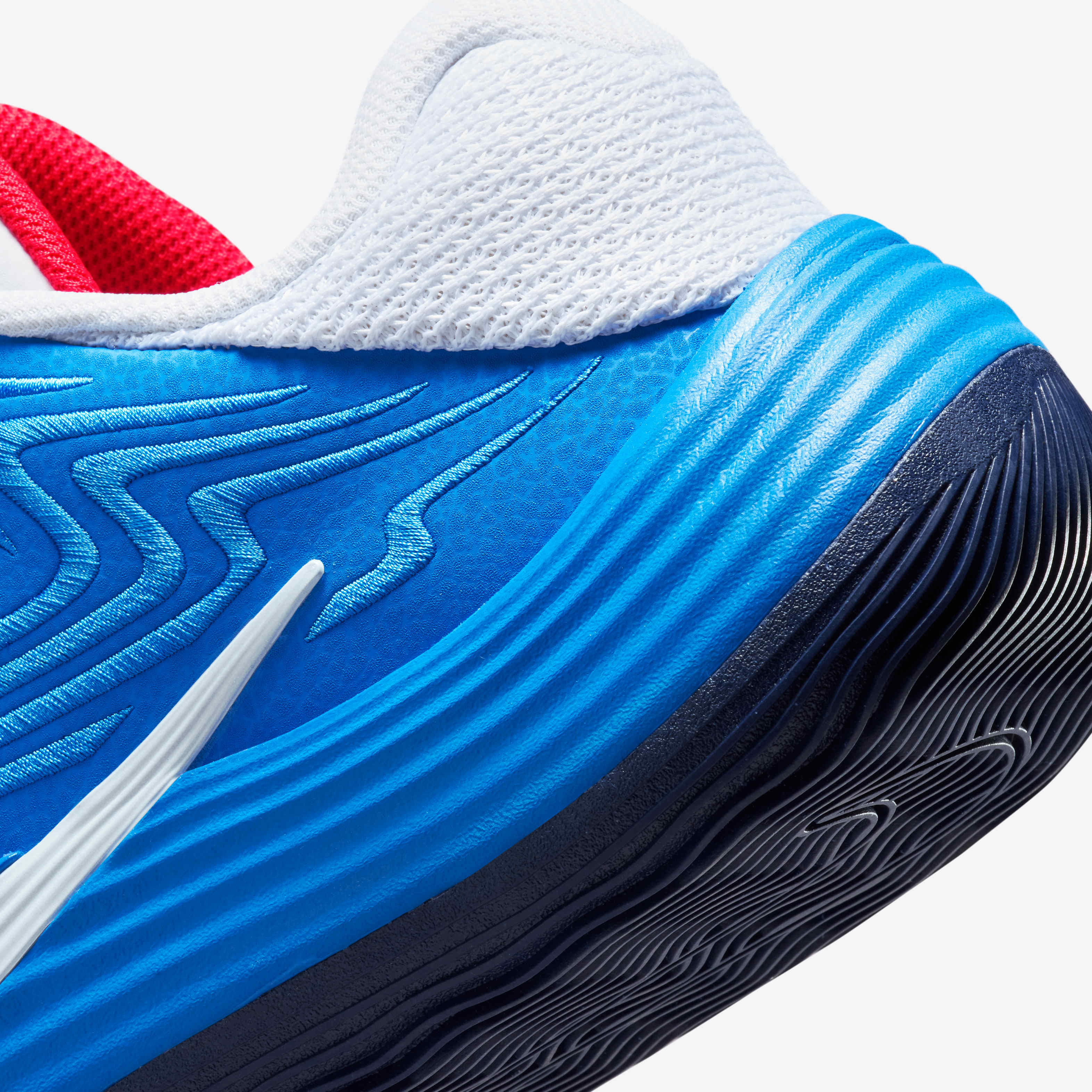 نايكي بريسيجن 8 لو image number 7