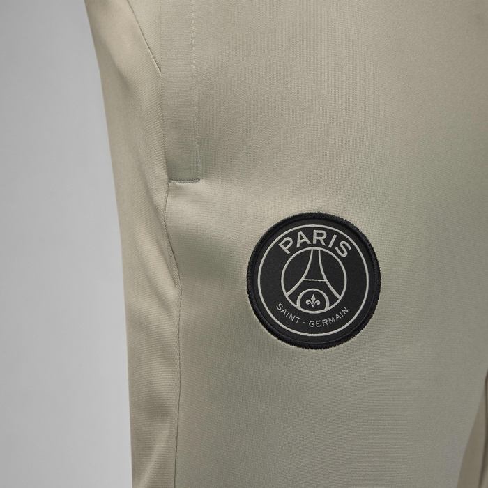 باريس سان جيرمان سترايك البديل image number 9 باريس سان جيرمان سترايك البديل image number 9