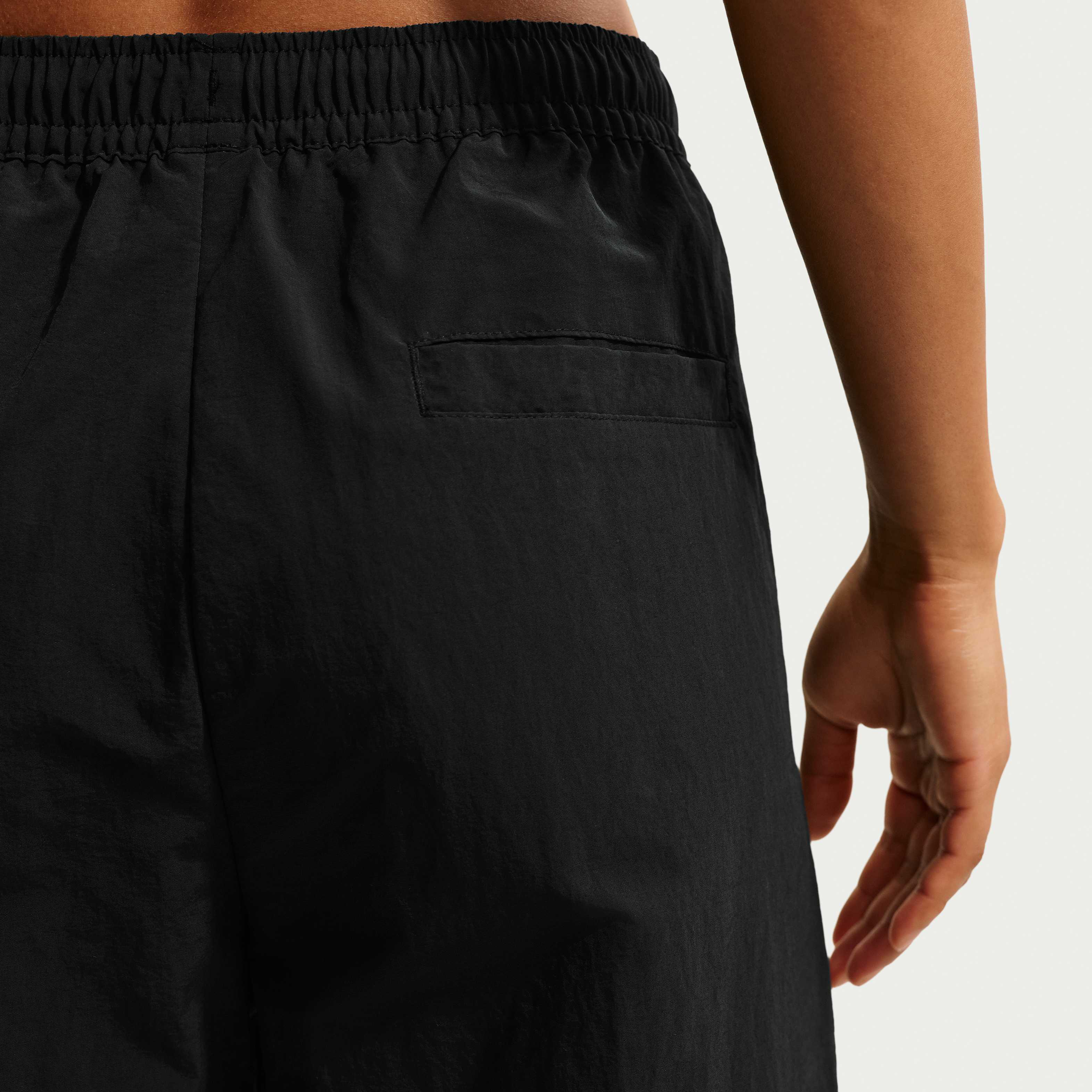 Nike Sportswear Everything Wovens image number 2