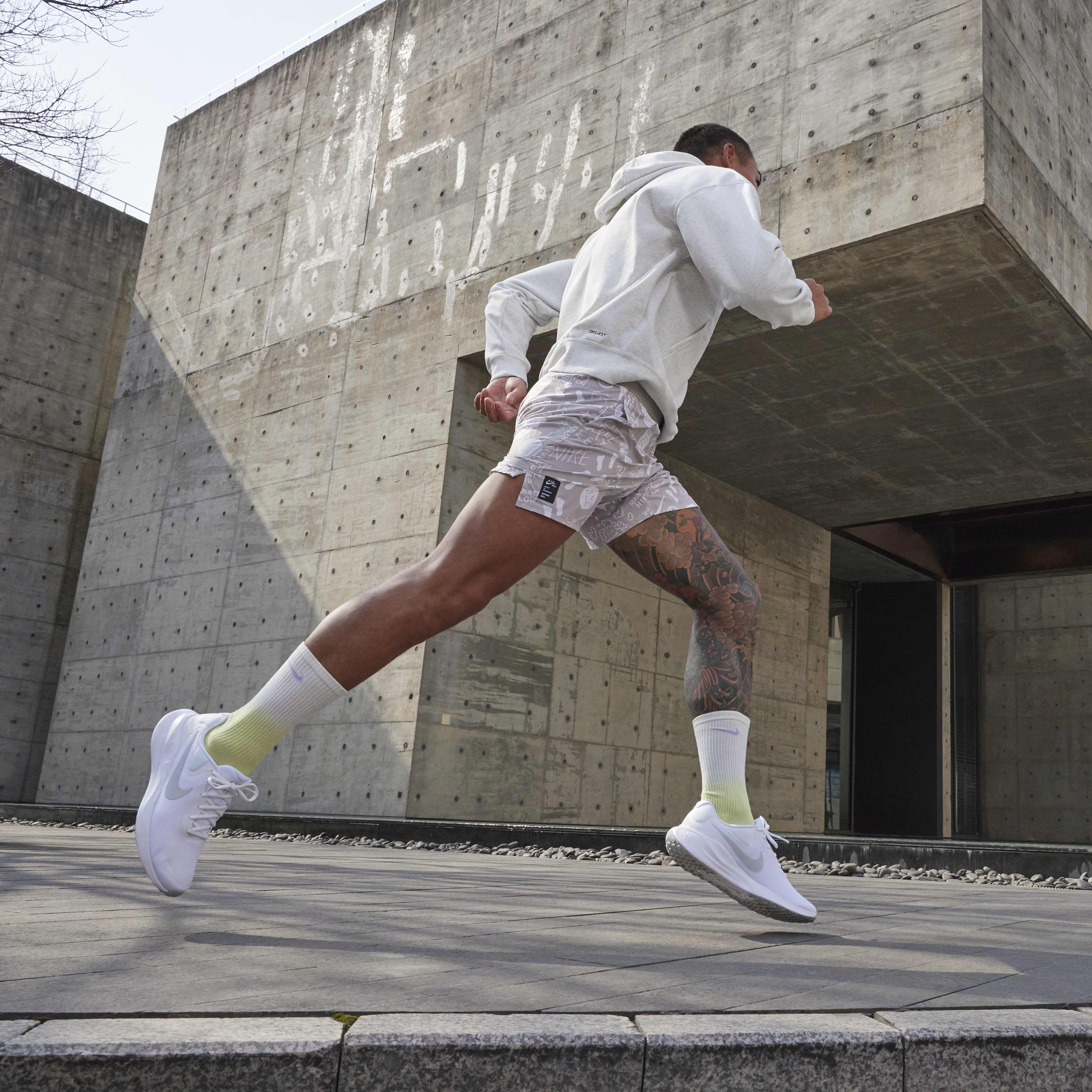 Nike Revolution 7 image number 9