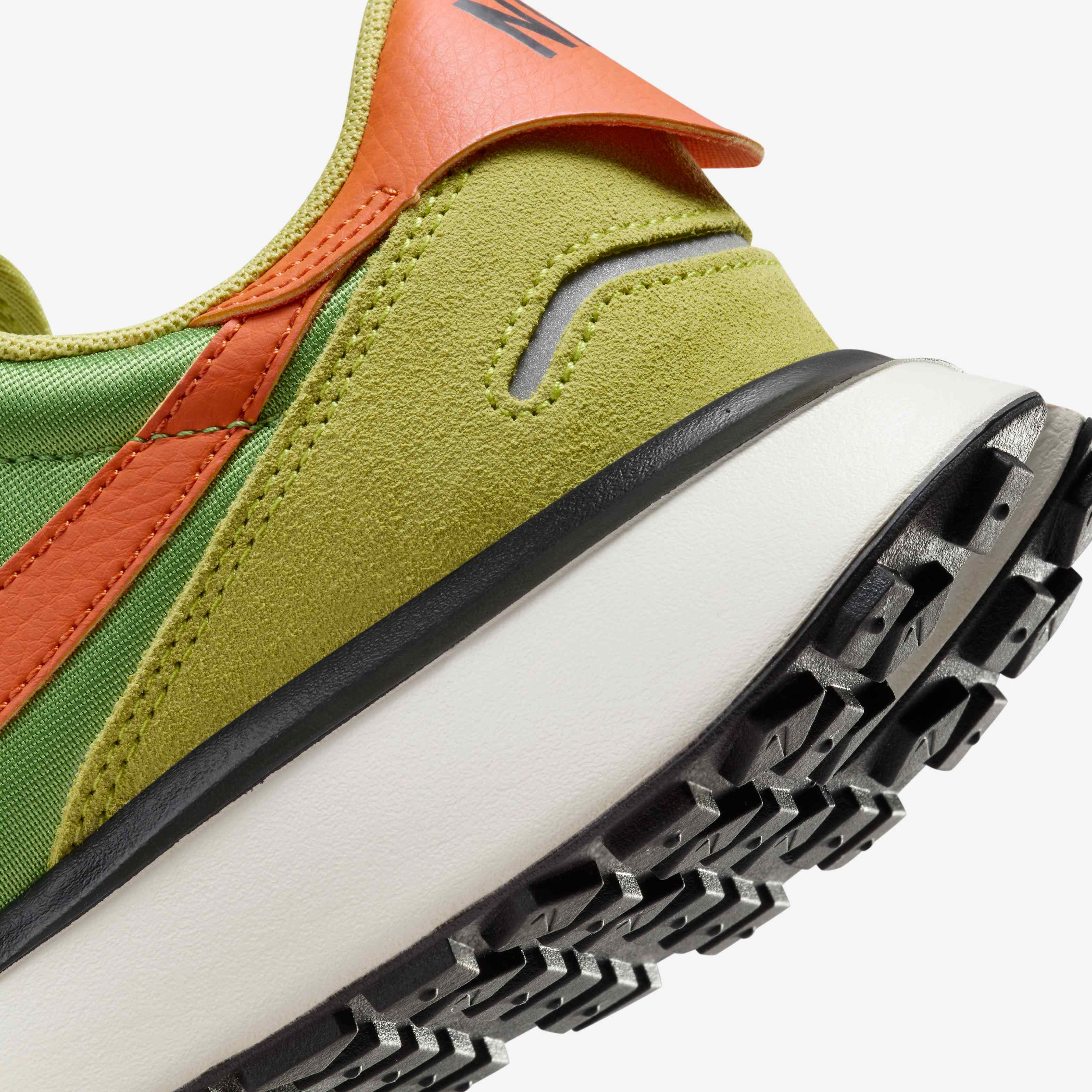 Nike Phoenix Waffle image number 8