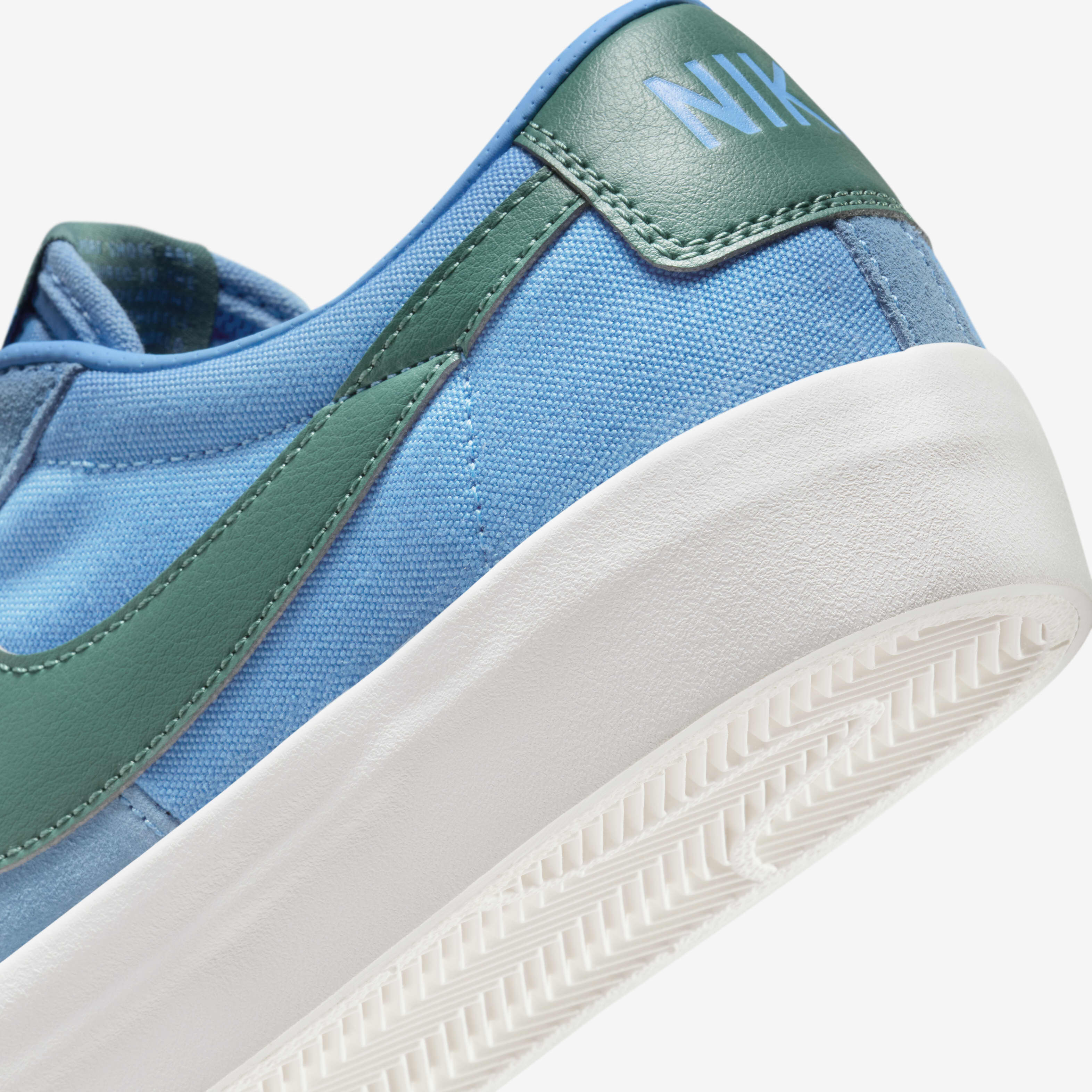 نايكي اس بي زووم بليزر لو برو جي تي image number 7