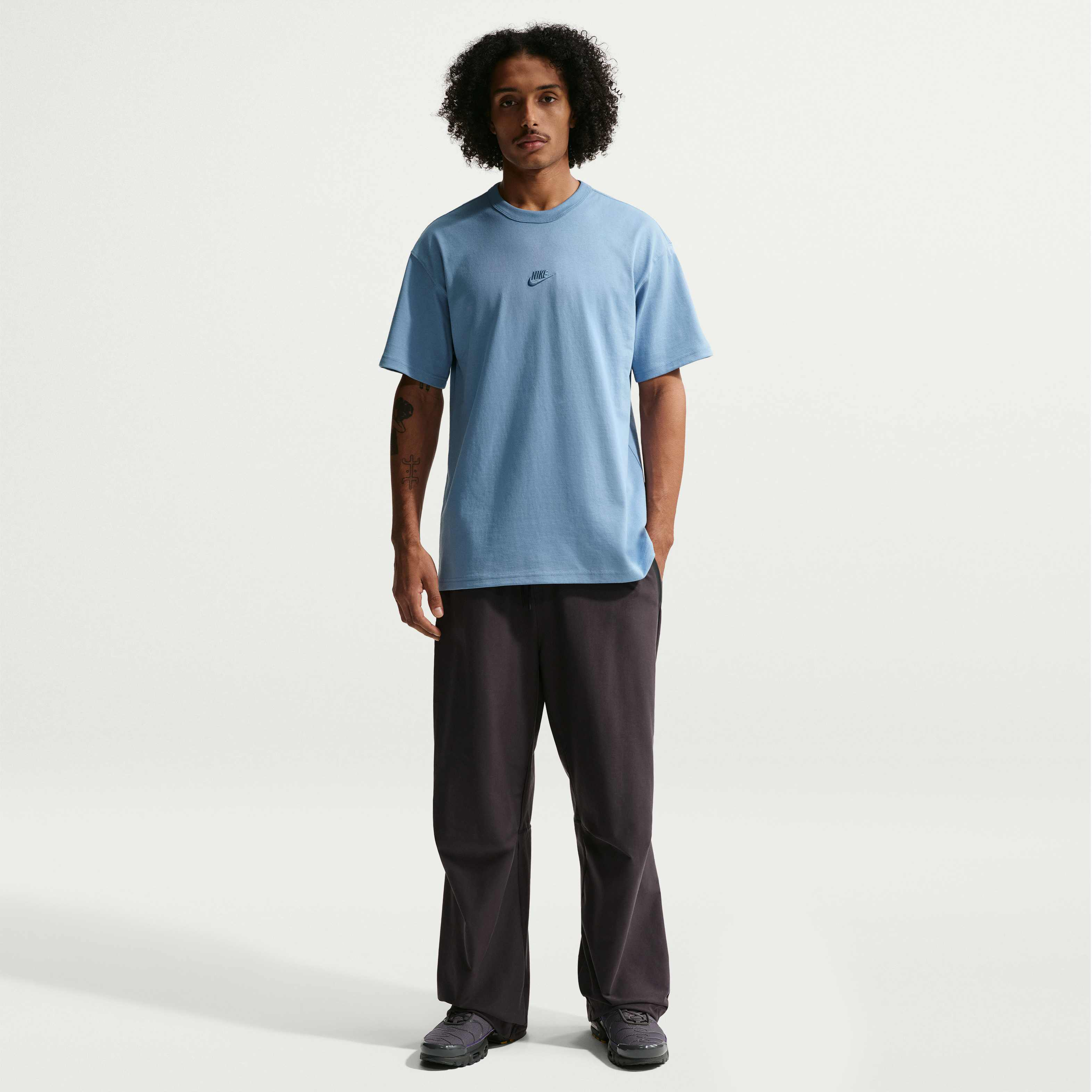 Nike Sportswear Premium Essentials image number 3