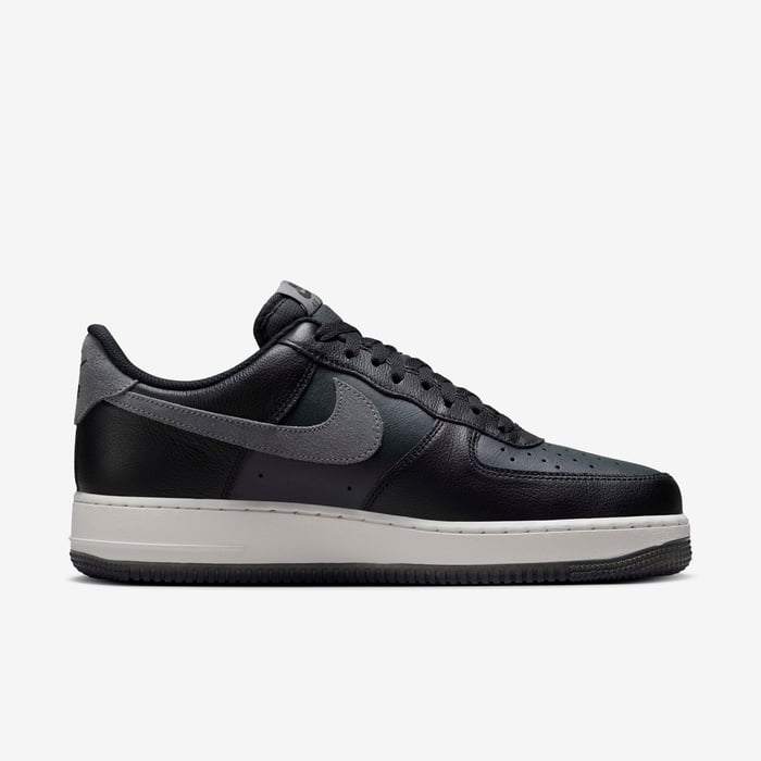 Nike Air Force 1 '07 LV8 image number 2 Nike Air Force 1 '07 LV8 image number 2