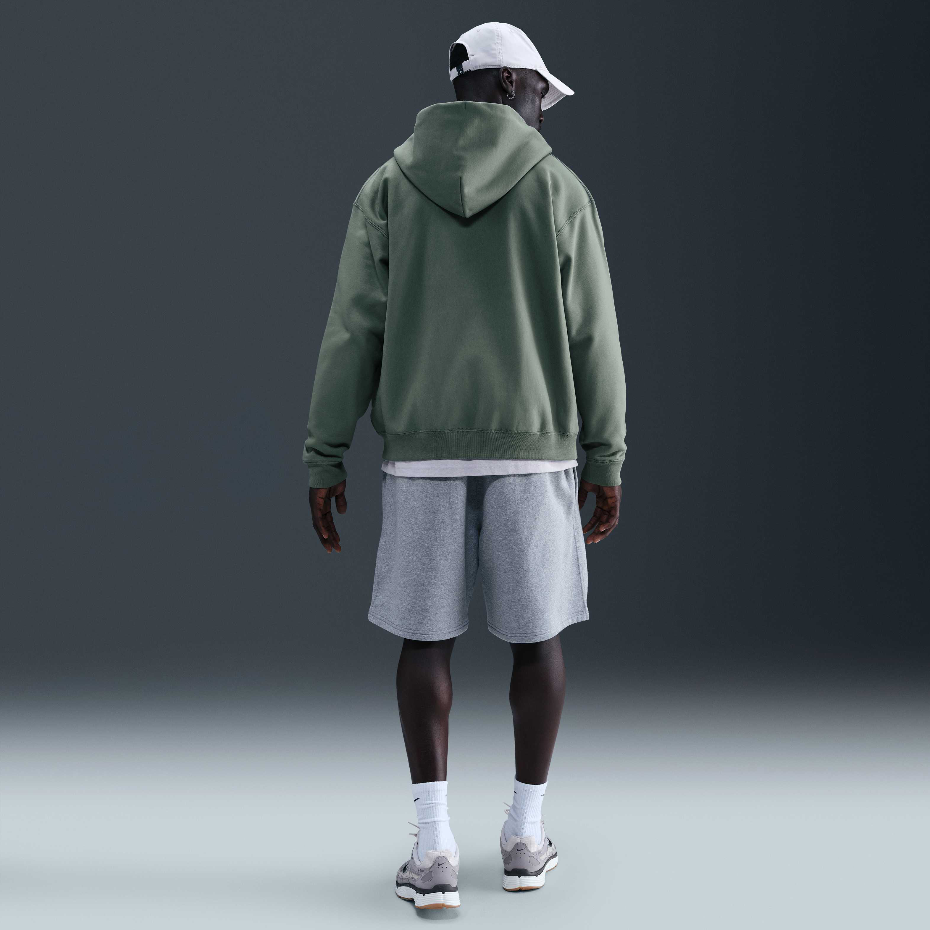 Nike Solo Swoosh image number 4