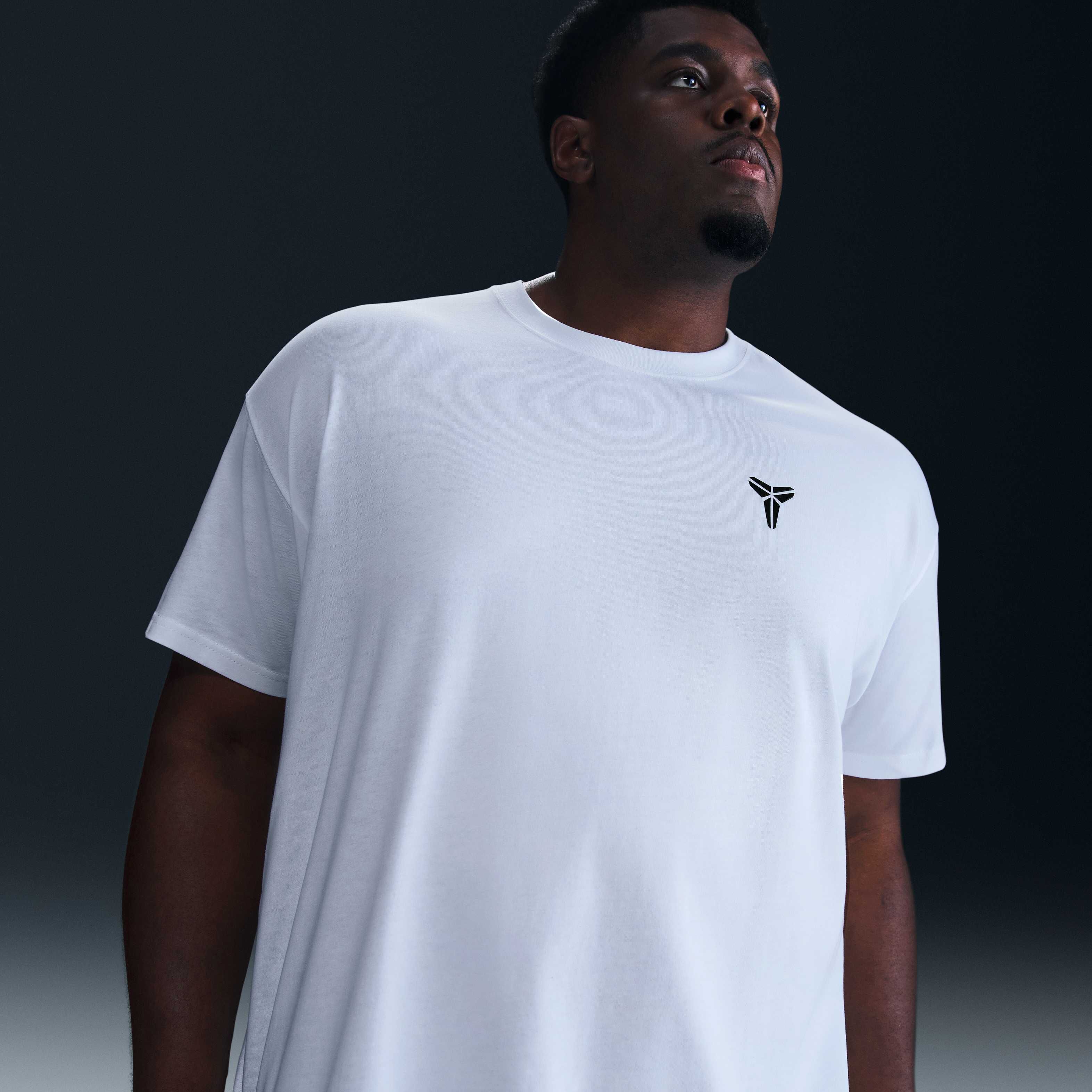 Tシャツ・カットソー Nike Kobe Men's Basketball T-Shirt HJ3319-100 Nike Kobe Bettermental Men's Basketball T-Shirt – TITAN