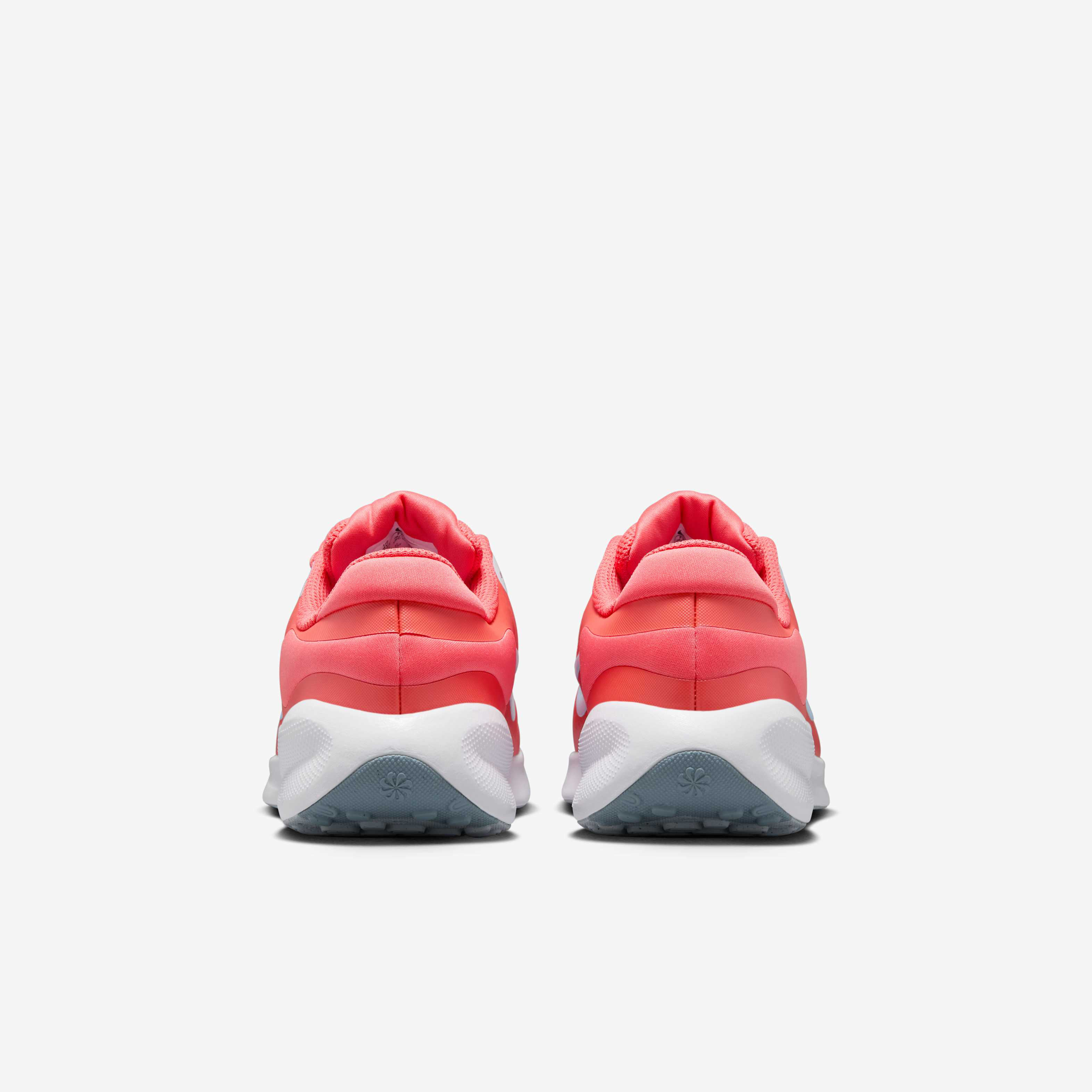 Nike Revolution 7 image number 5