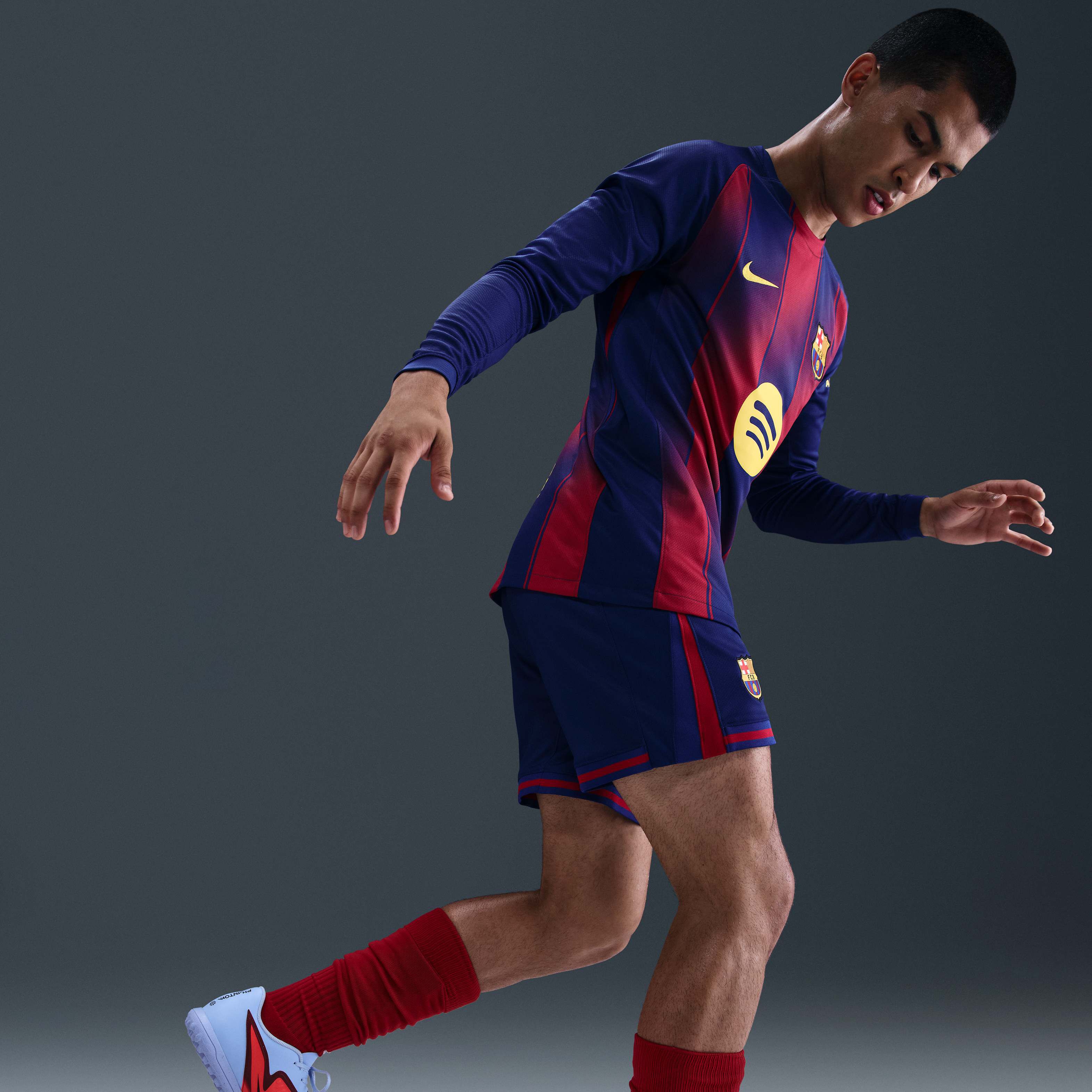 Buy F.C. Barcelona 2025/26 Stadium Home Men's Nike Dri-FIT