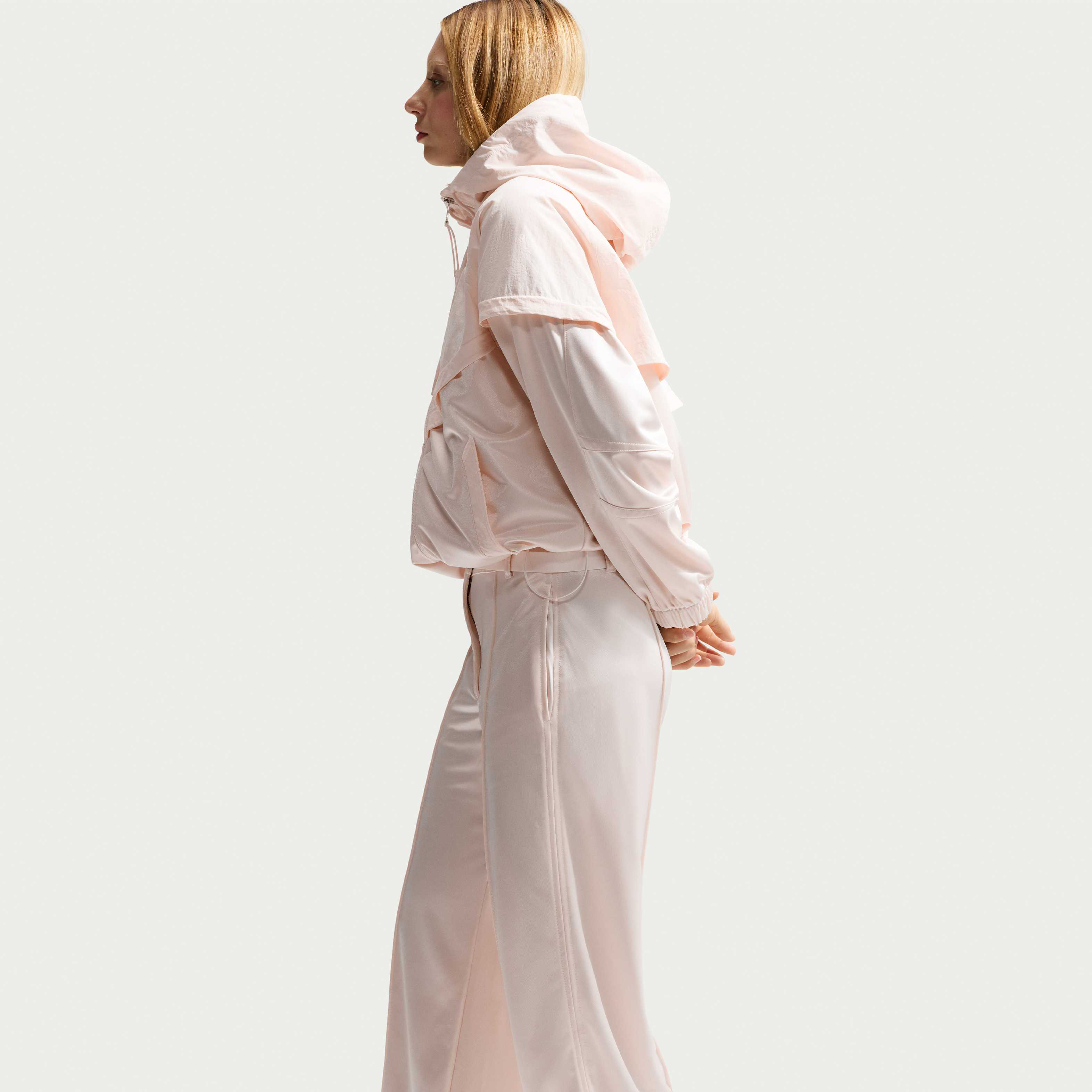 نايكي سبورتسوير image number 3