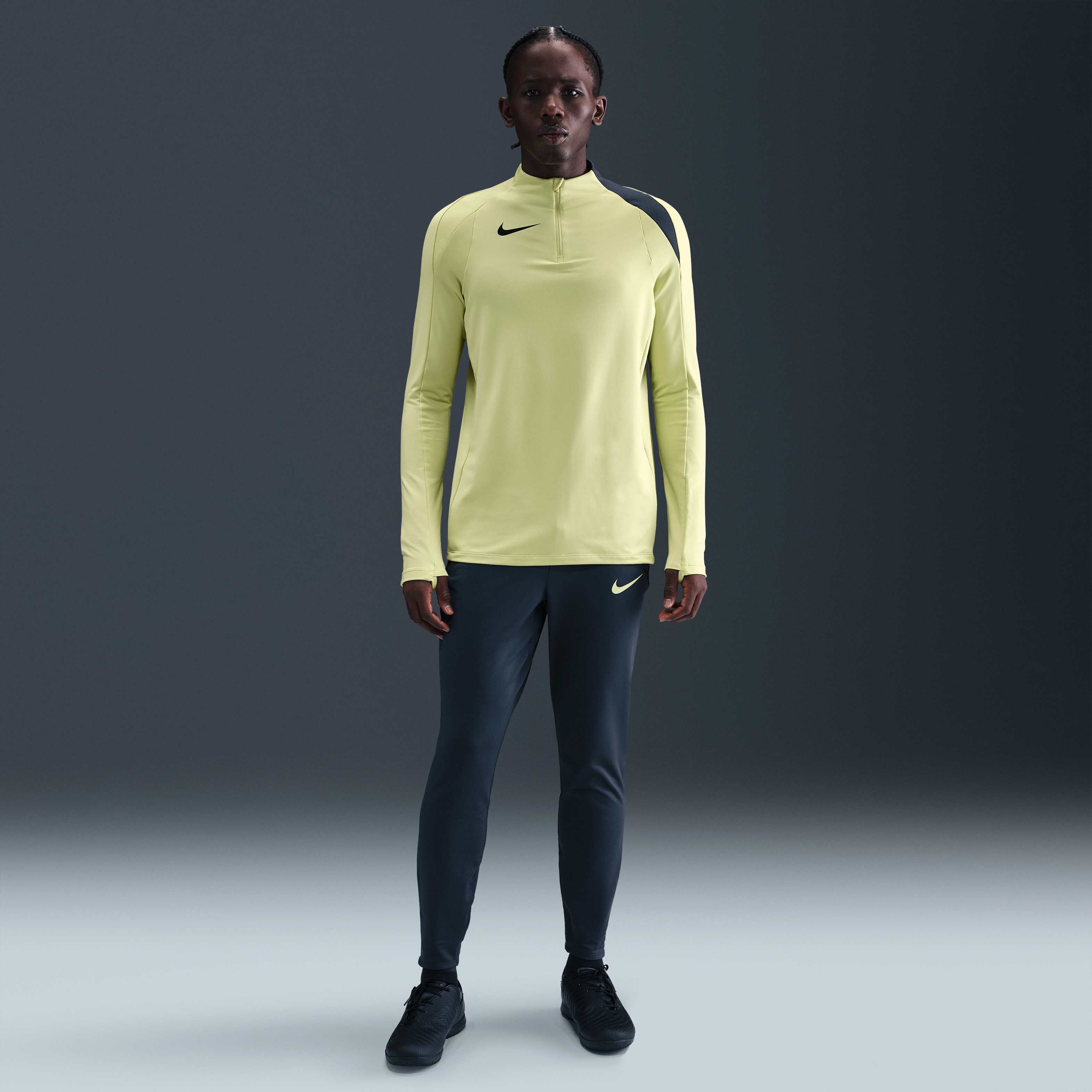 Nike Strike image number 3