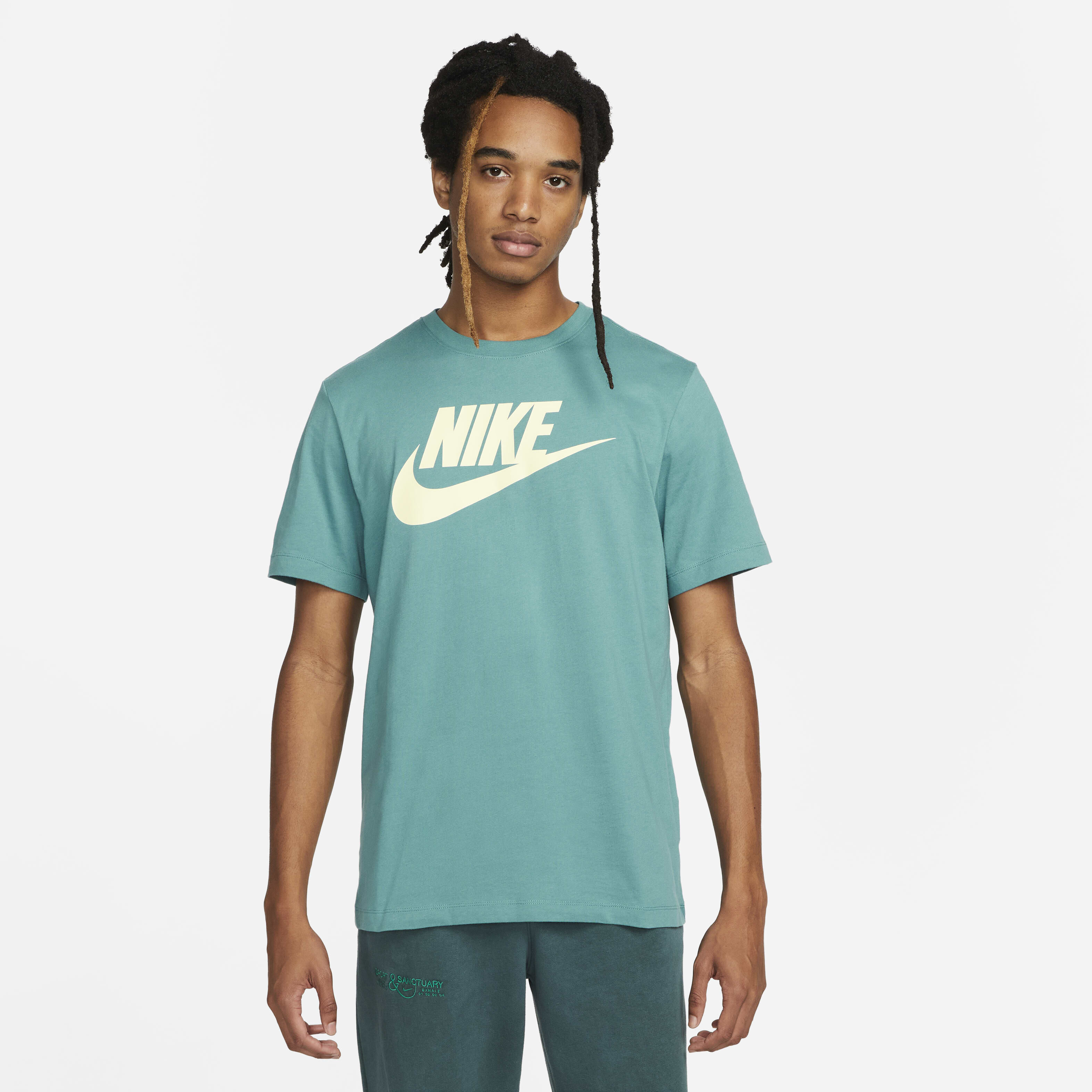 Nike Sportswear image number 0