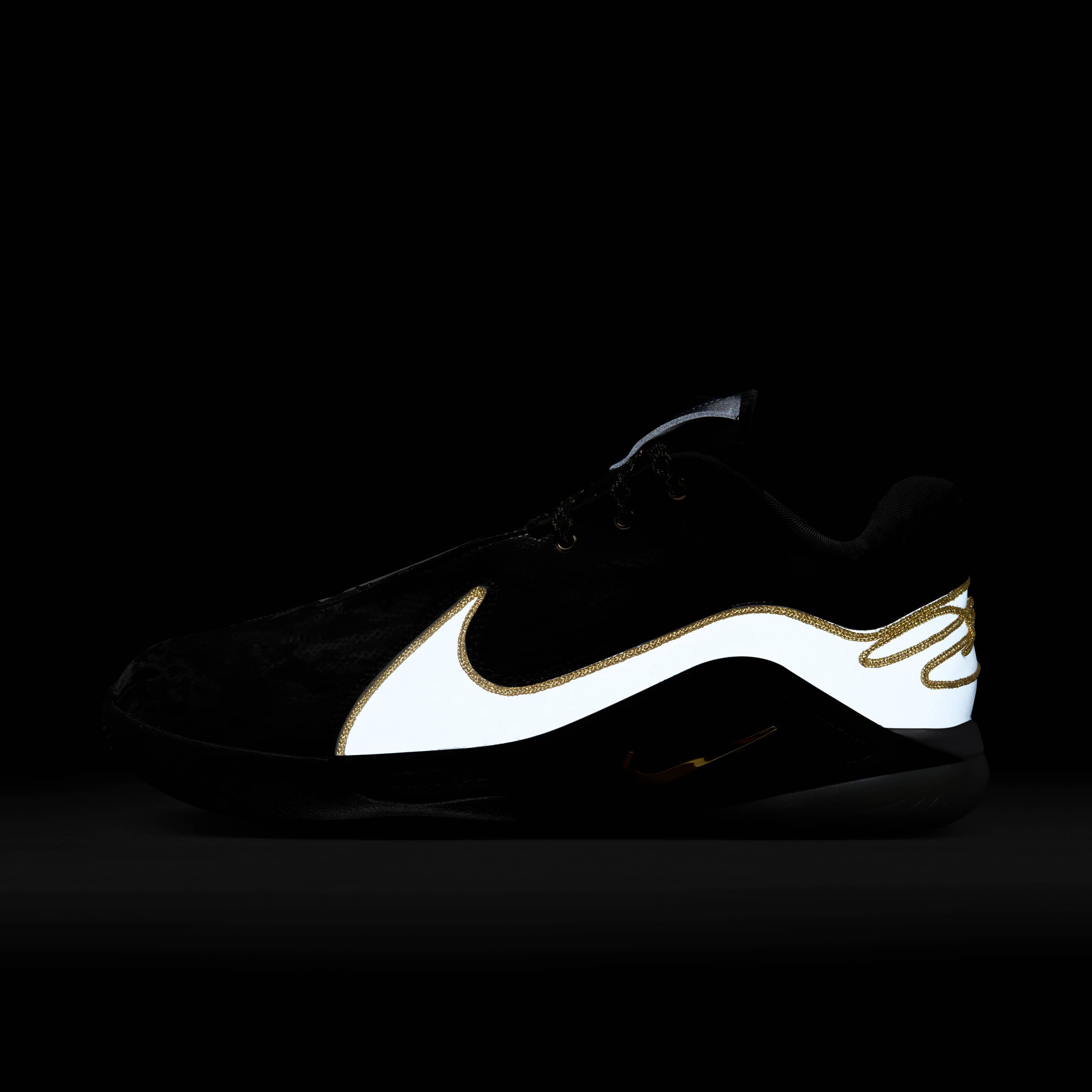 LeBron XXII 'Mogul' image number 10