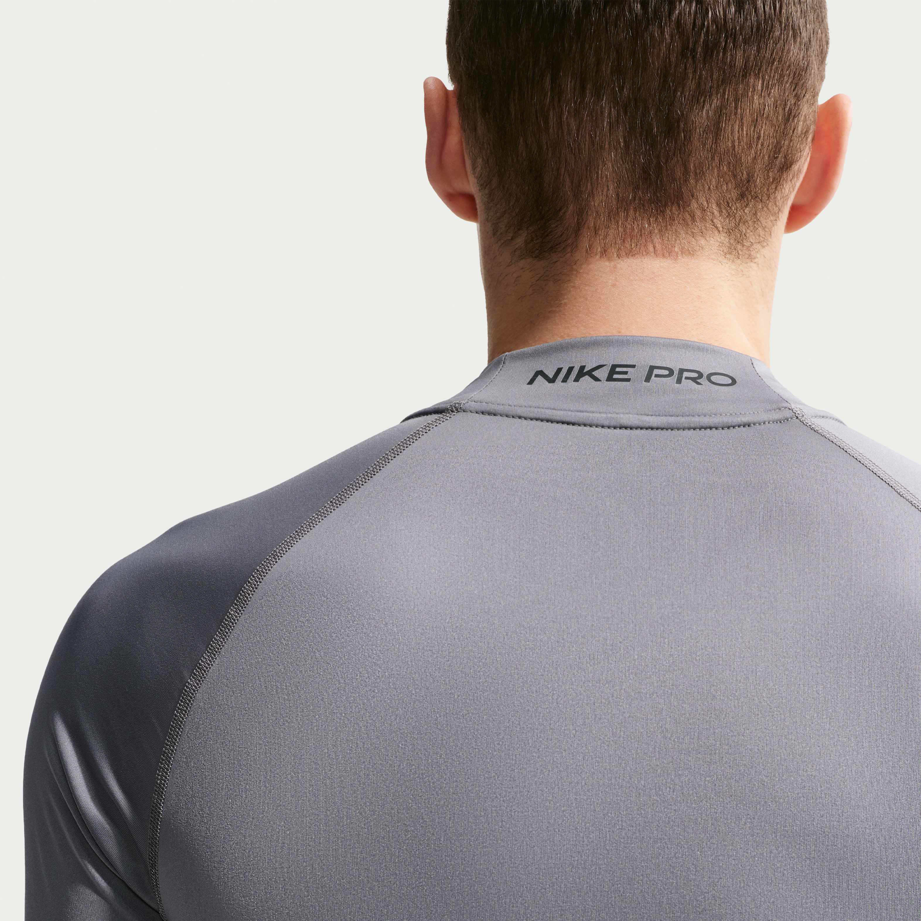 Nike Pro image number 1