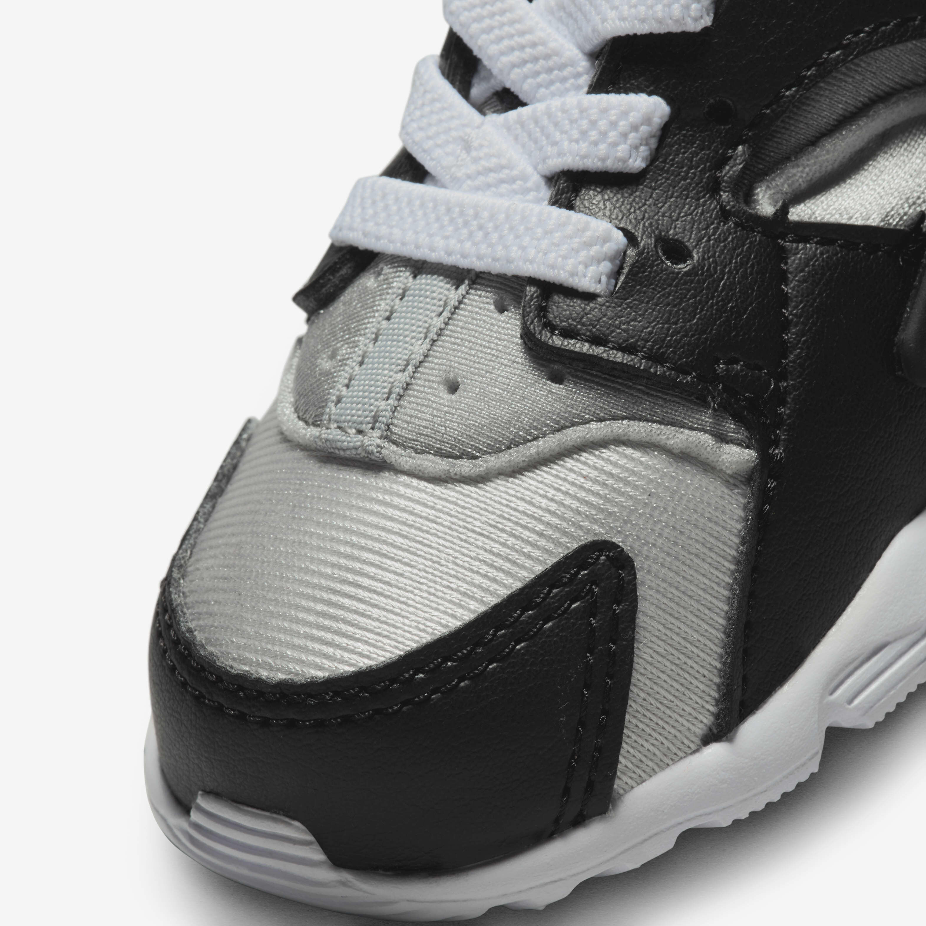 Nike Huarache Run image number 6